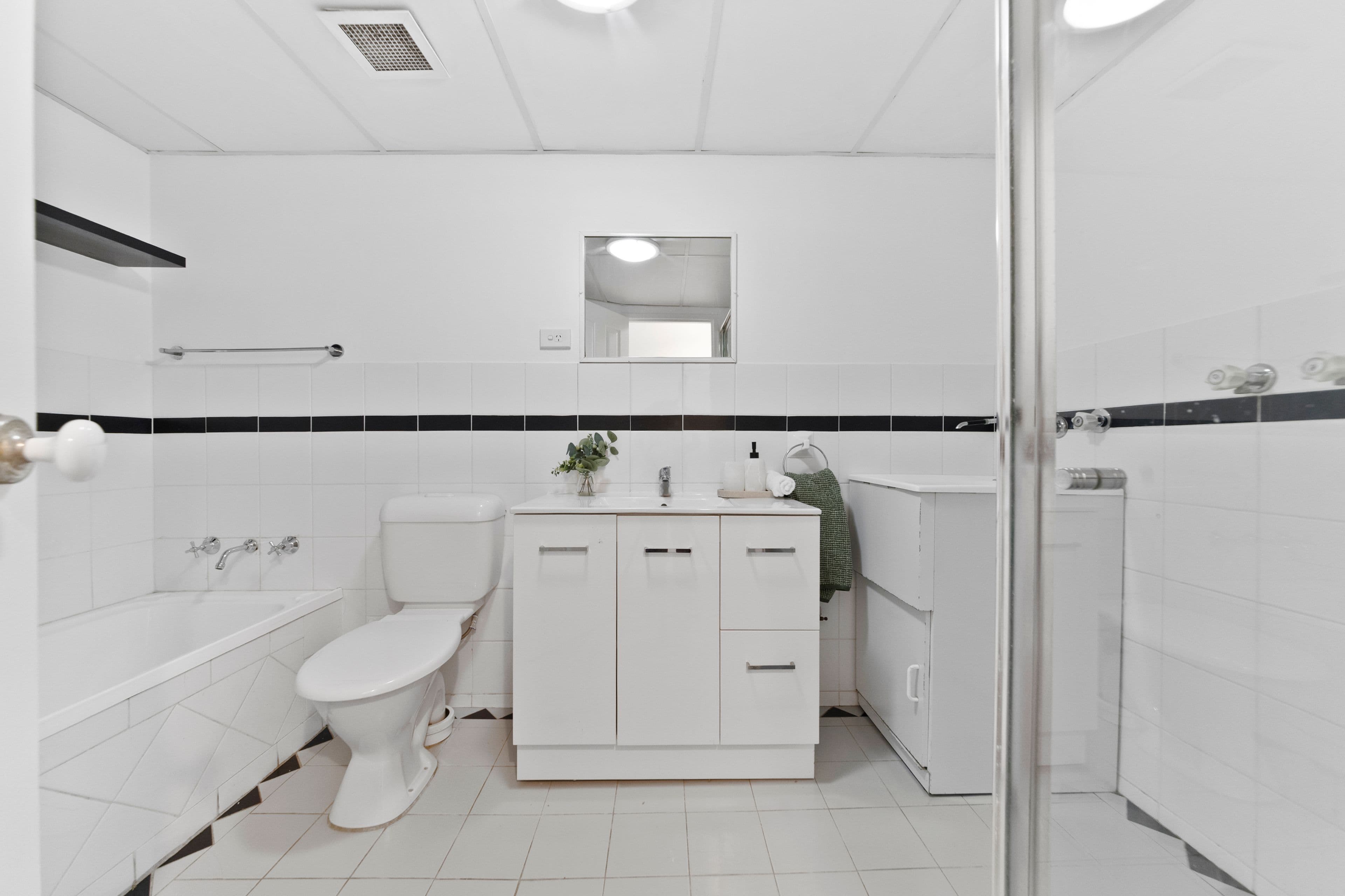 16-18 Bellbrook Avenue , Hornsby NSW 2077, Hornsby - Thumbnail 5