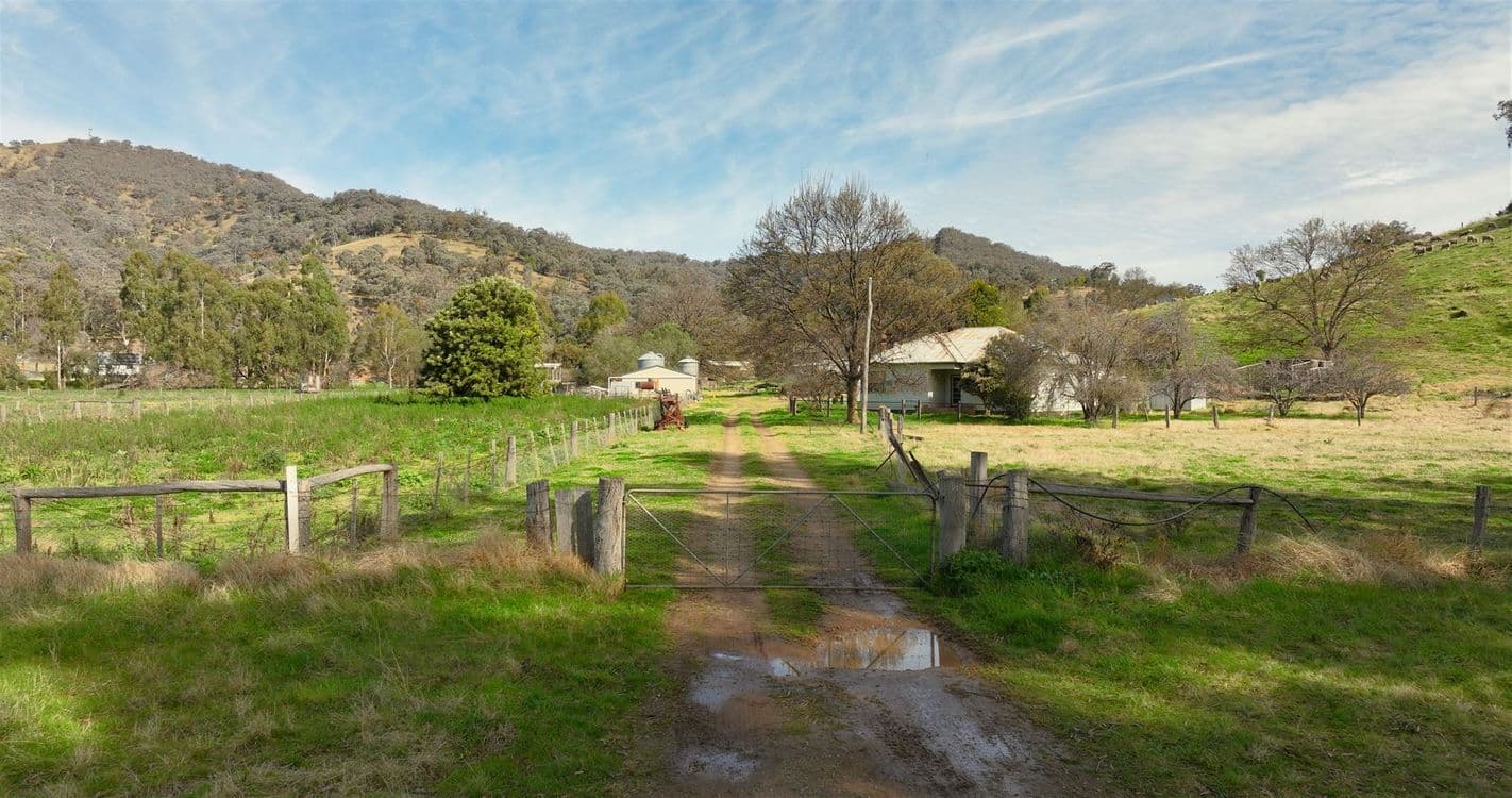 21 Factory Lane, SWIFTS CREEK, VIC 3896, Swifts Creek - Thumbnail 2