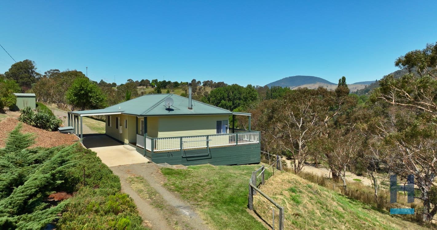 18 Day Avenue, OMEO, VIC 3898, Omeo - Image 1