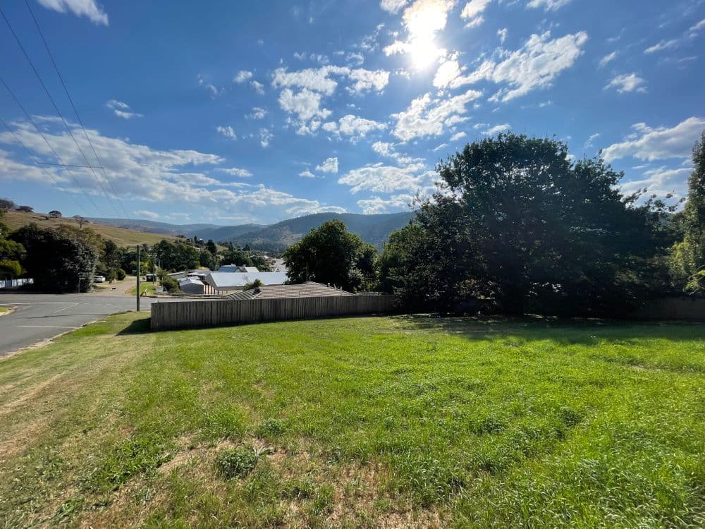 18 Cooper Street, OMEO, VIC 3898, Omeo - Image 1
