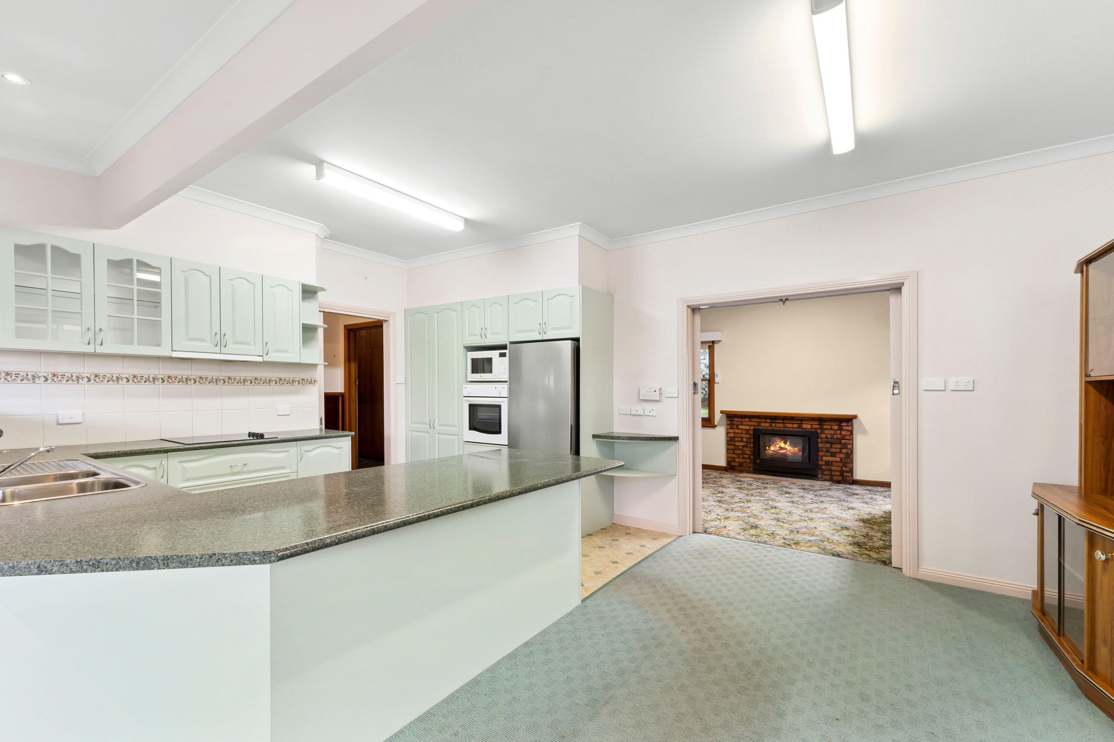 90 Victoria Street , Cobden VIC 3266, Cobden - Thumbnail 4