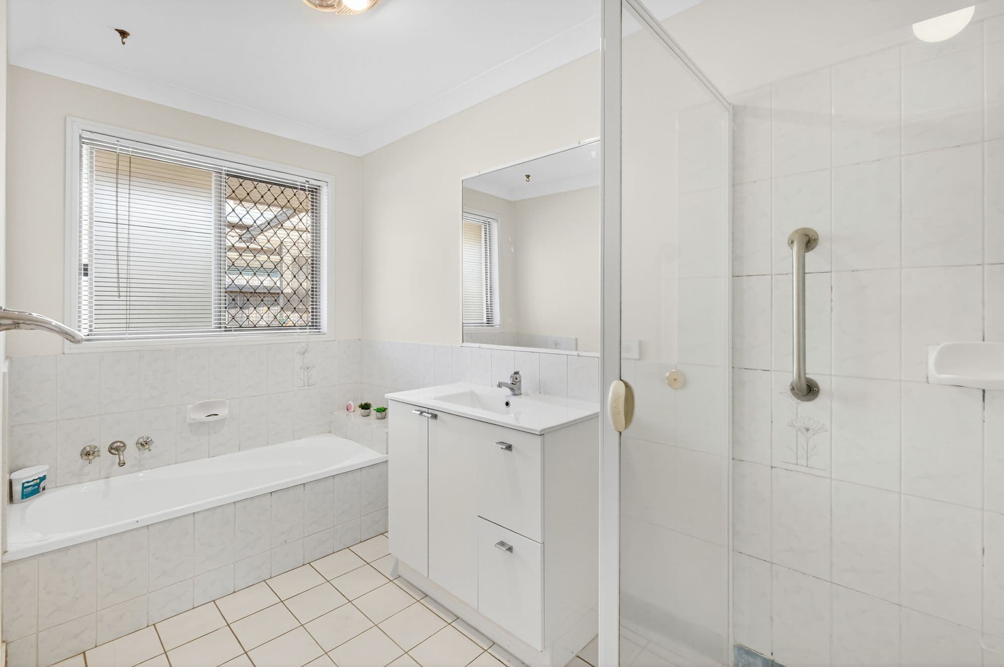 8 Riccarton Place , Labrador QLD 4215, Labrador - Thumbnail 7