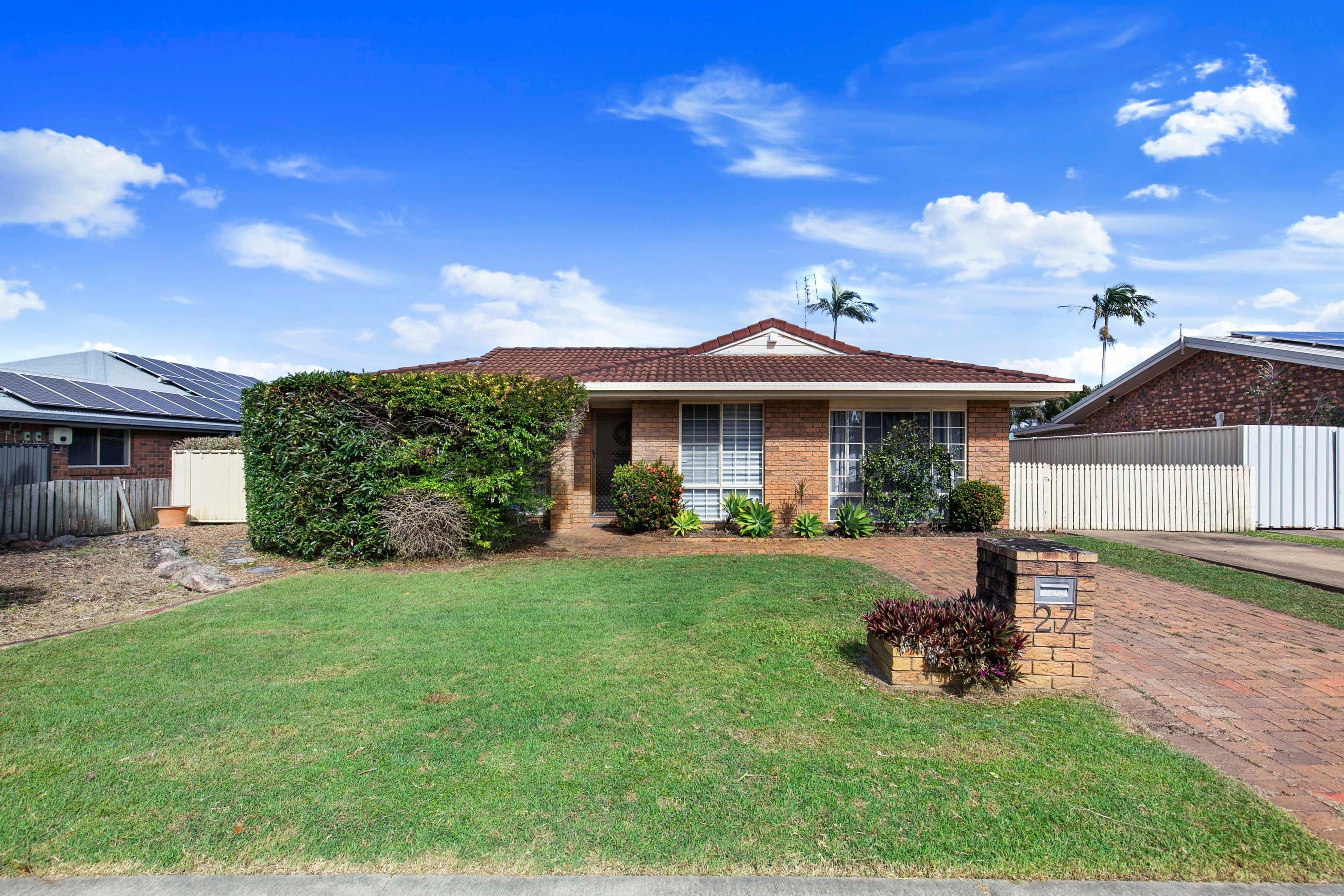 27 Moolyyir Street , Urangan QLD 4655, Urangan - Image 1