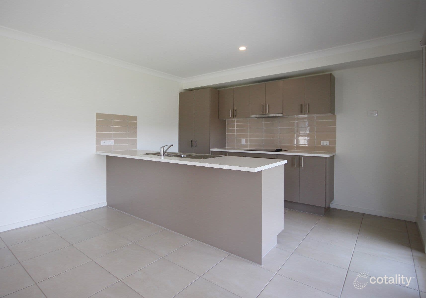 6 Cornelia Street , Leichhardt QLD 4305, Leichhardt - Thumbnail 2
