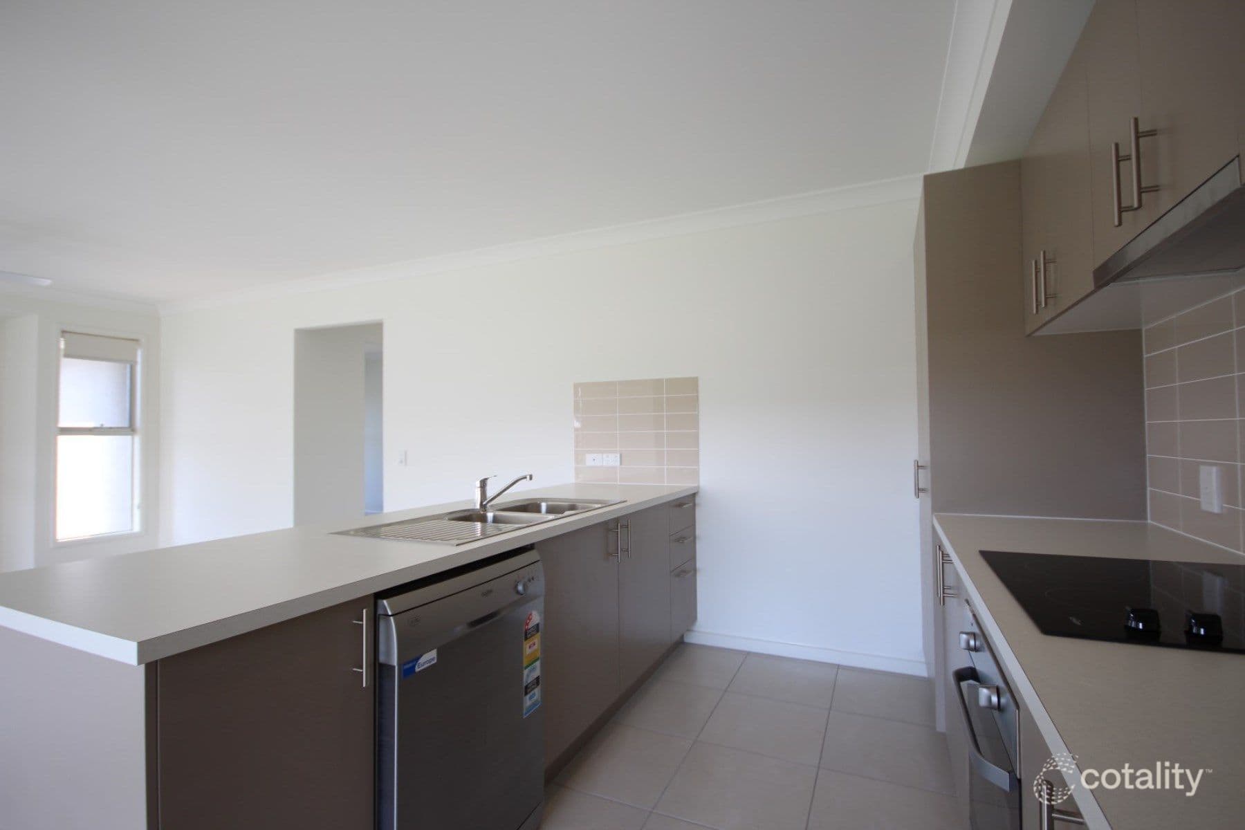 6 Cornelia Street , Leichhardt QLD 4305, Leichhardt - Thumbnail 5