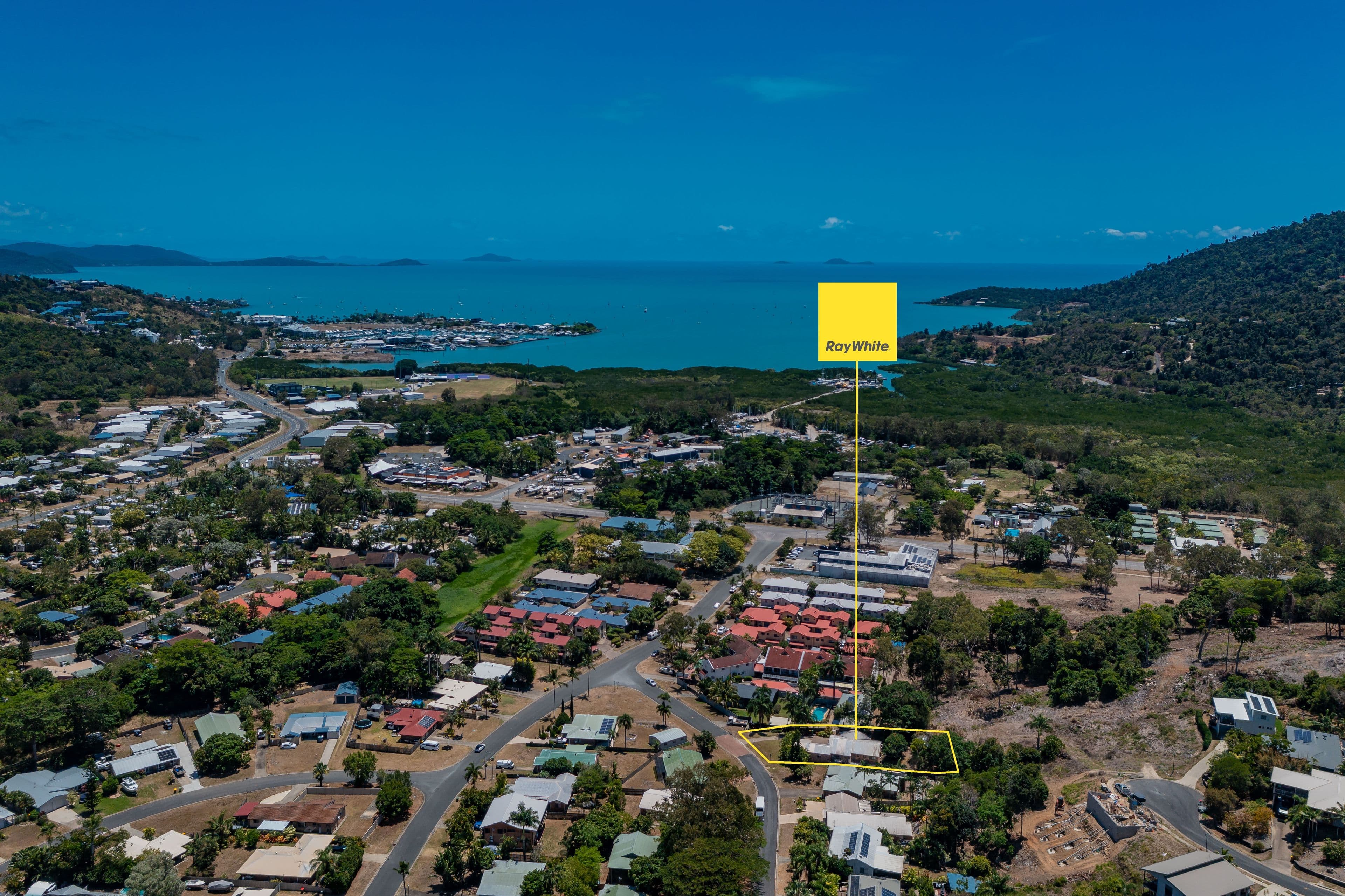 3 Sandpiper Crescent , Jubilee Pocket QLD 4802, Jubilee Pocket - Thumbnail 2