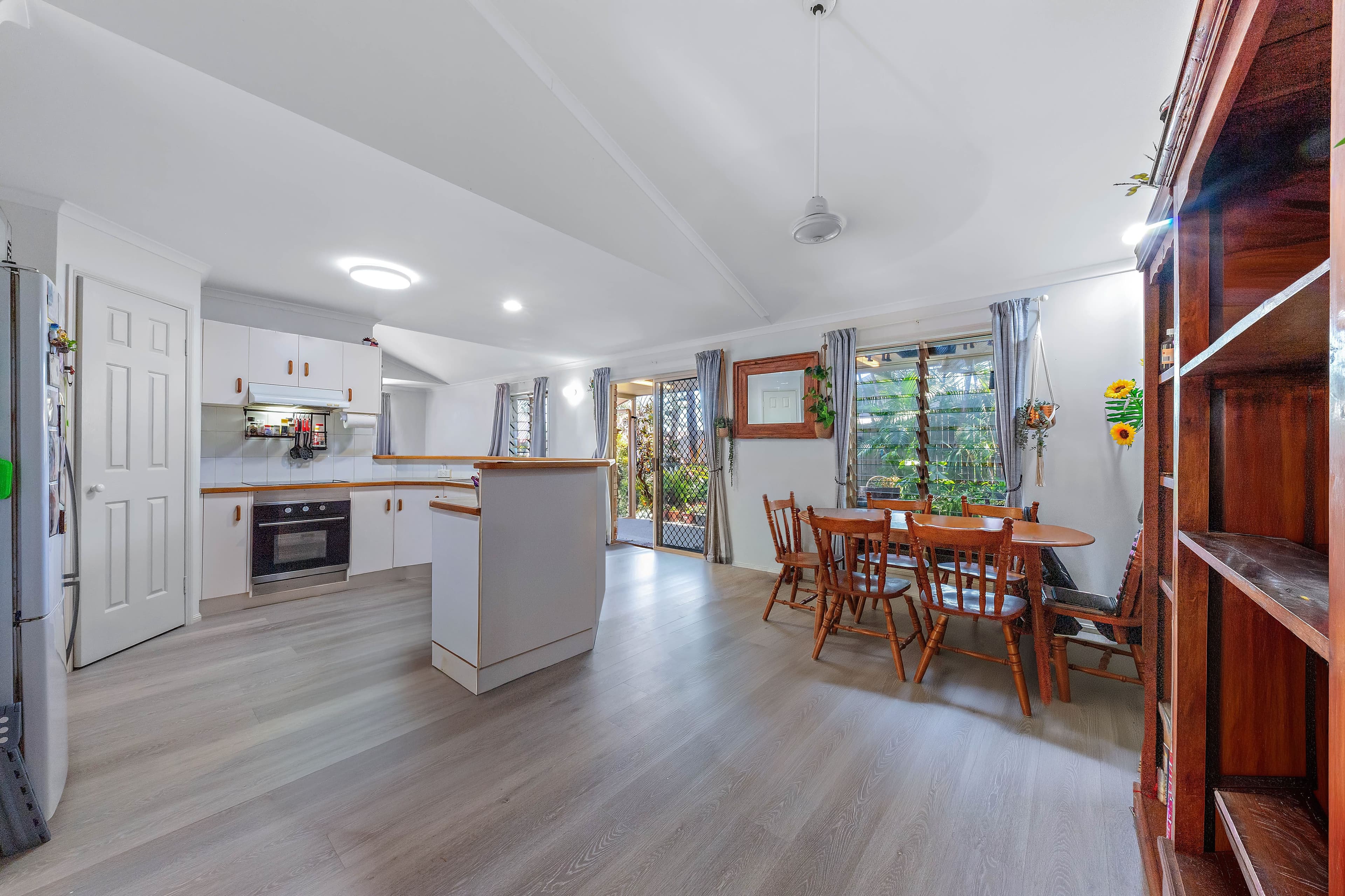 3 Sandpiper Crescent , Jubilee Pocket QLD 4802, Jubilee Pocket - Thumbnail 6
