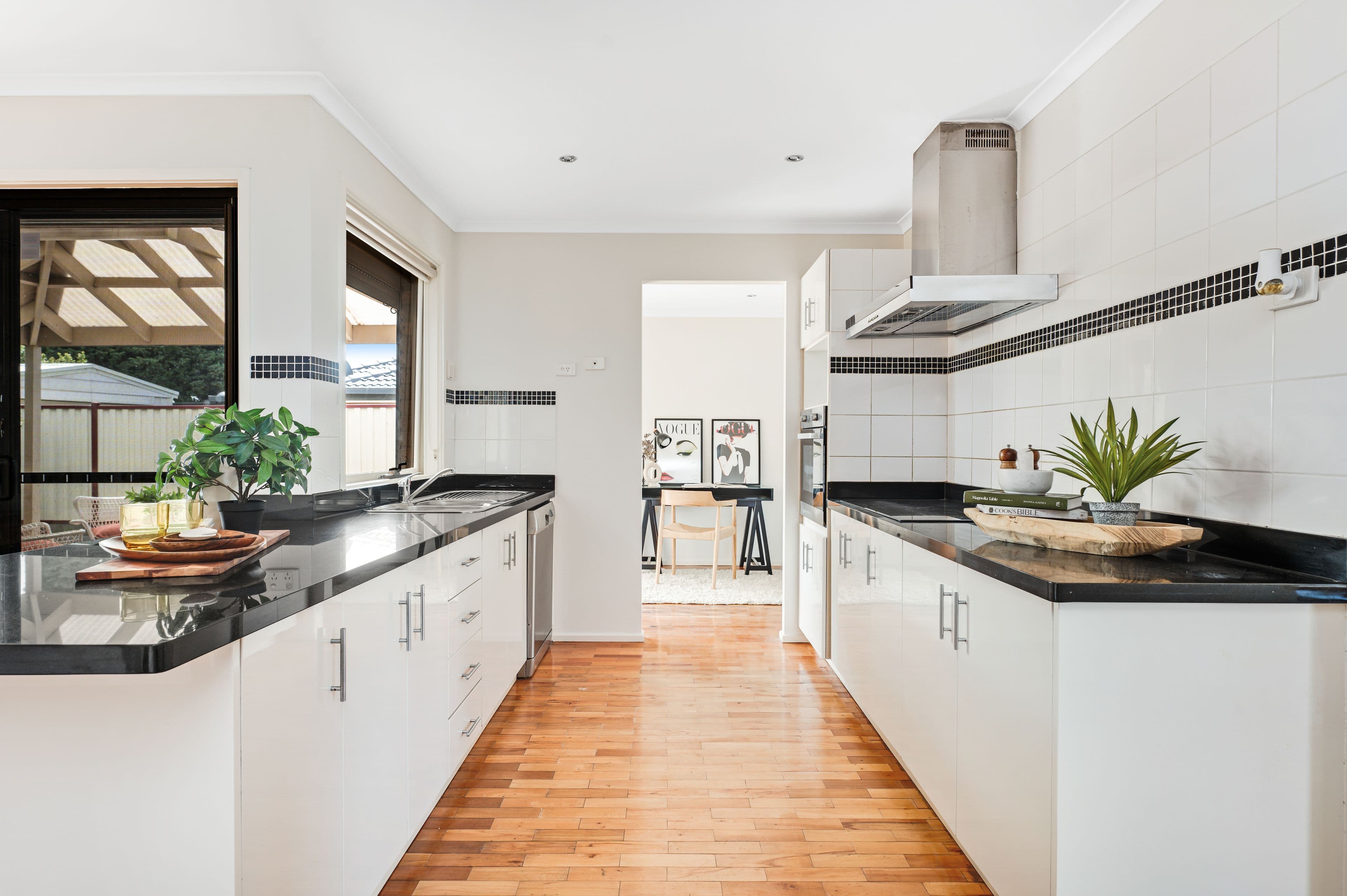 4 Bronsdon Court , Mill Park VIC 3082, Mill Park - Thumbnail 4