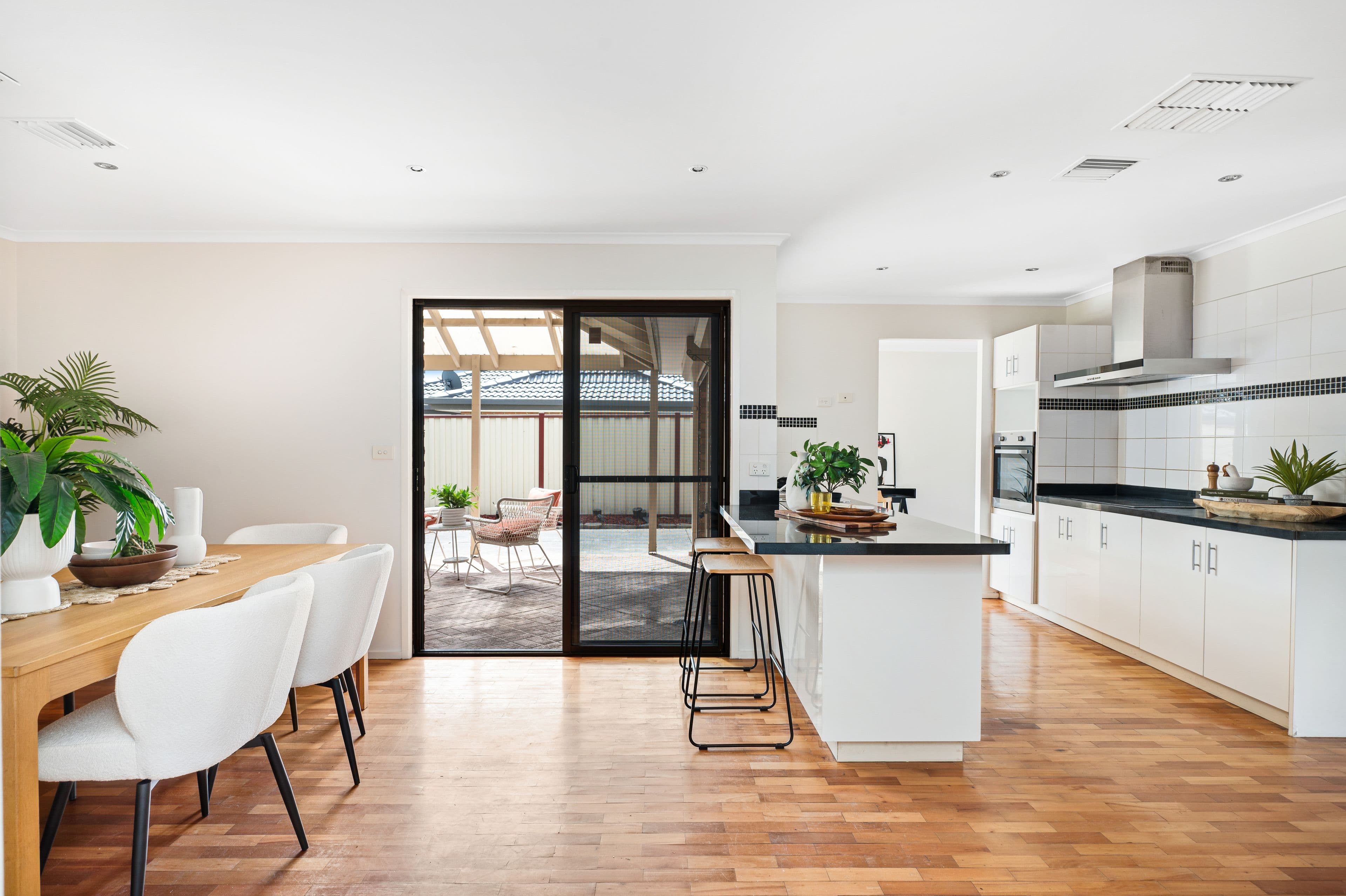 4 Bronsdon Court , Mill Park VIC 3082, Mill Park - Thumbnail 6