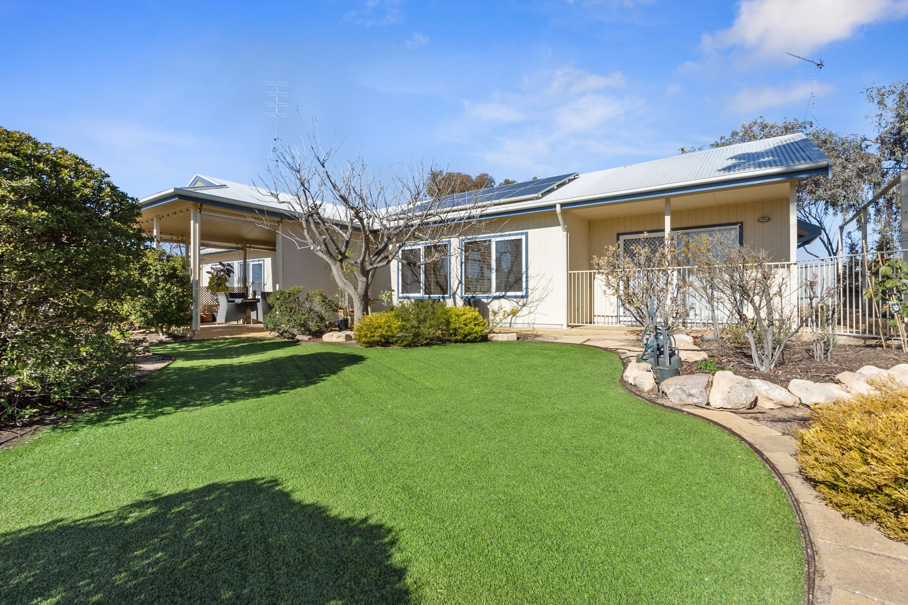 10 Snell Avenue , Port Hughes SA 5558, Port Hughes - Image 1