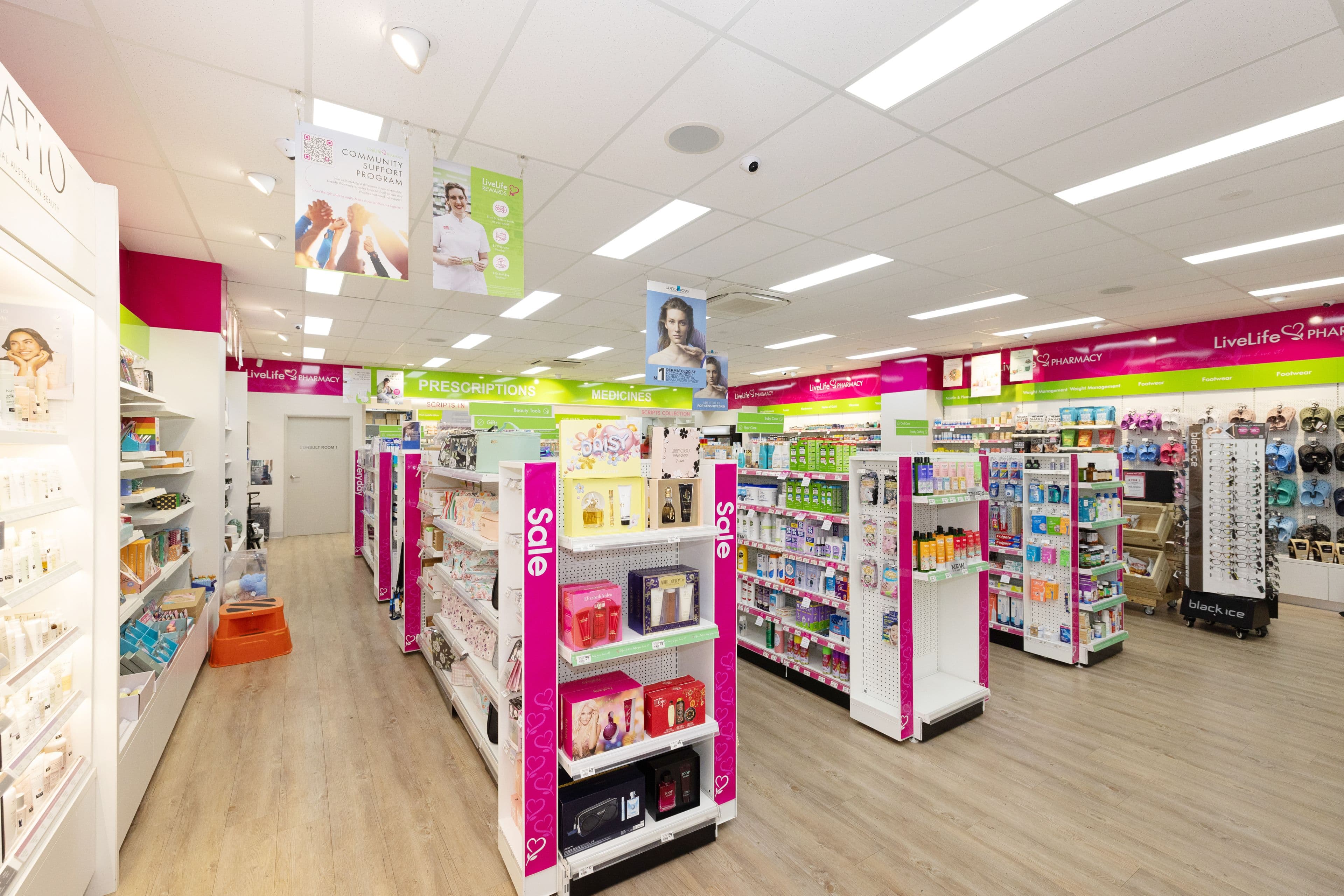 Town & Country Shopping Centre, 63-71 Front Street , Mossman QLD 4873, Mossman - Thumbnail 8