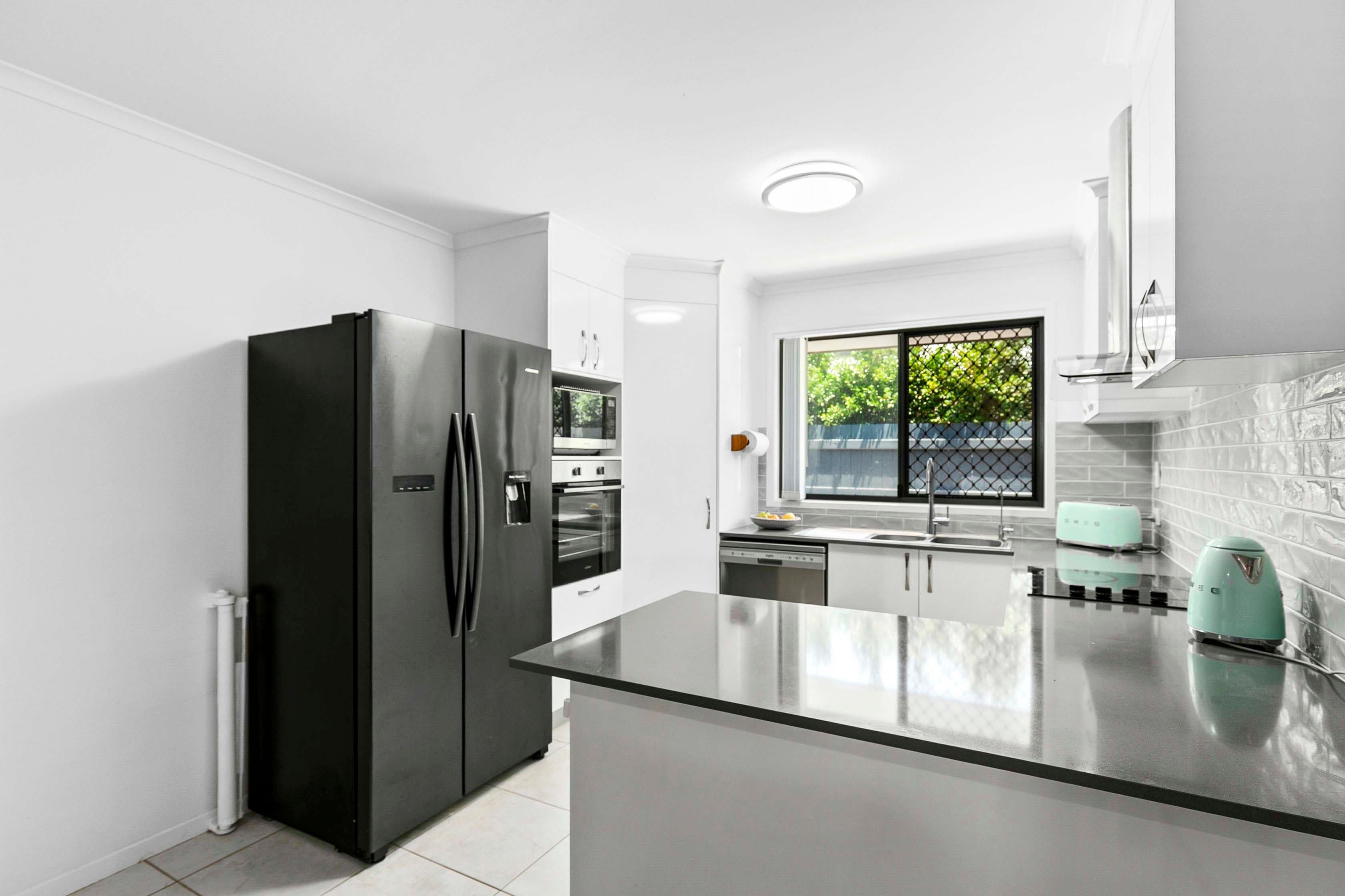 20 Bradman Way , Urangan QLD 4655, Urangan - Thumbnail 3