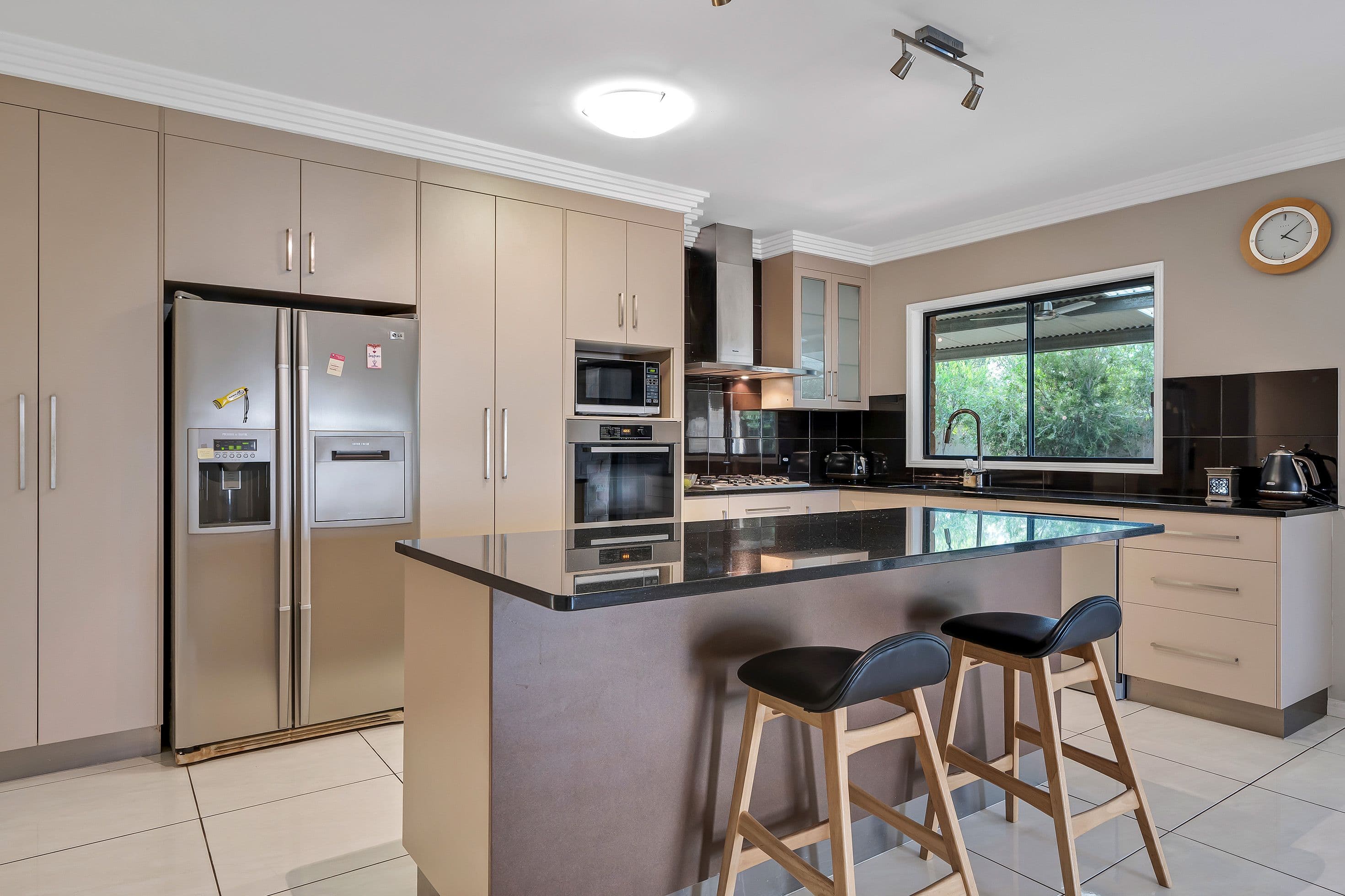 40 Wright Street , Emerald QLD 4720, Emerald - Thumbnail 2