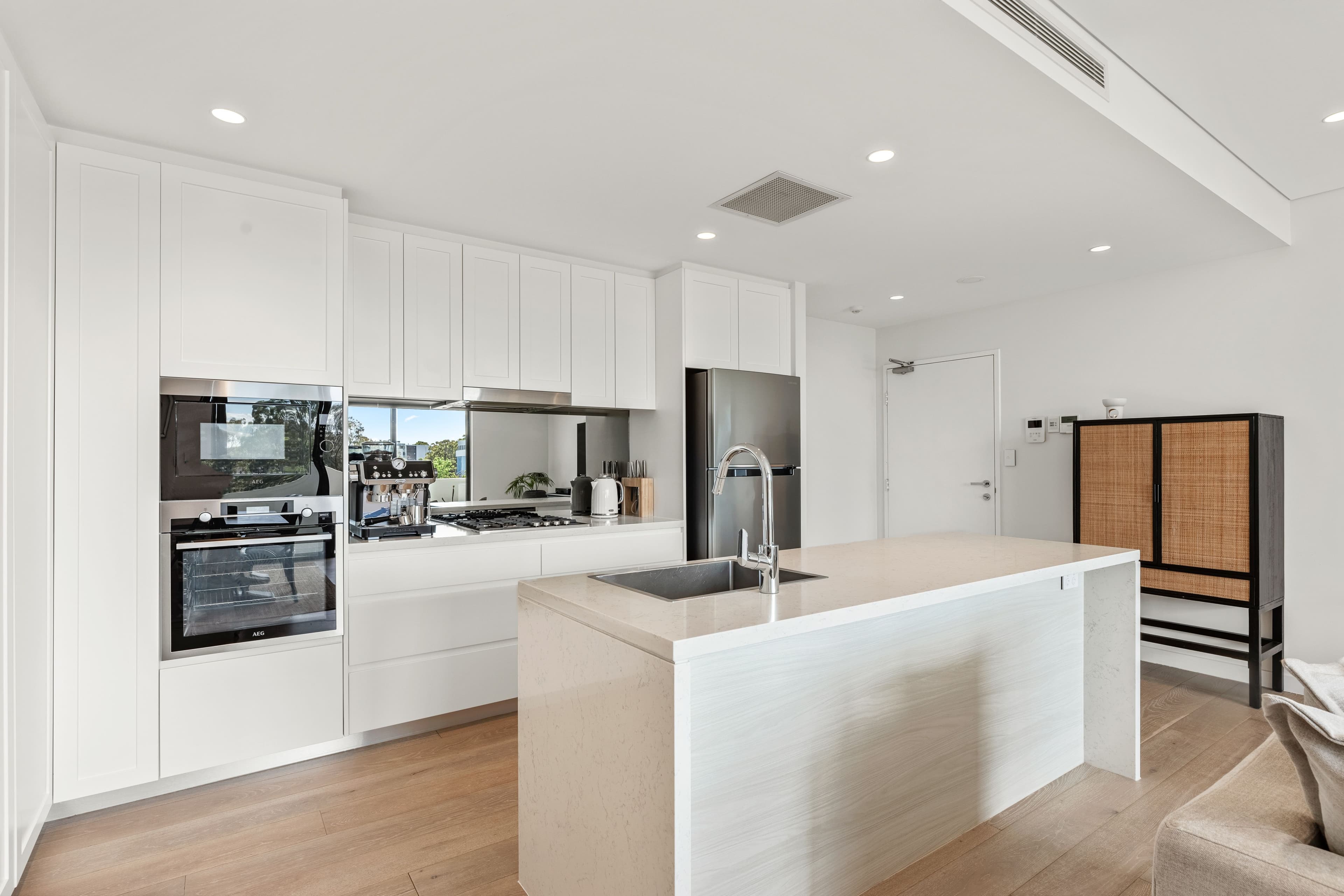 552 President Avenue , Sutherland NSW 2232, Sutherland - Thumbnail 2
