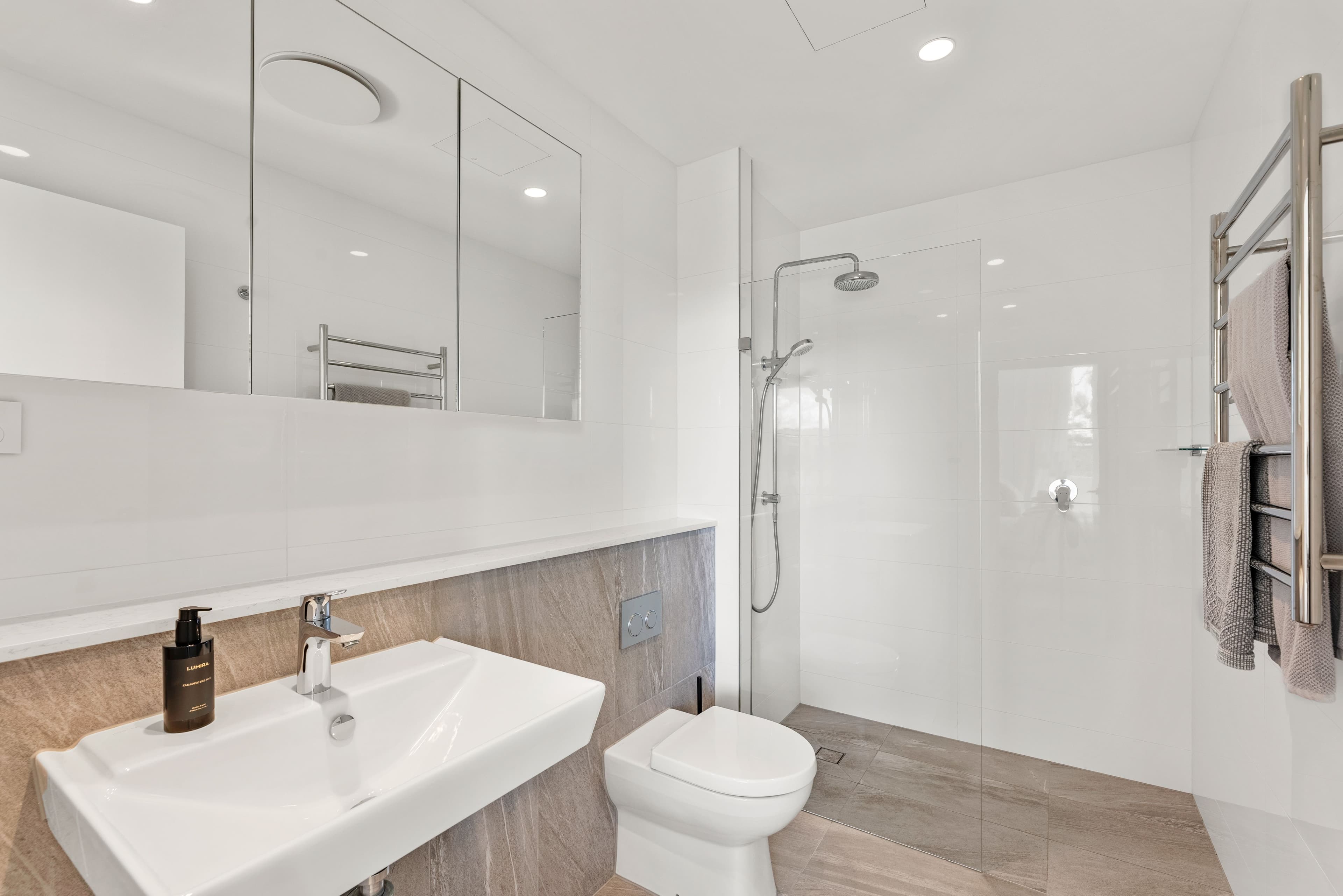 552 President Avenue , Sutherland NSW 2232, Sutherland - Thumbnail 7