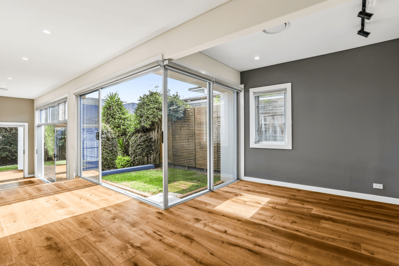 7 Montgomery Street, Miranda NSW 2228, Miranda - Thumbnail 4