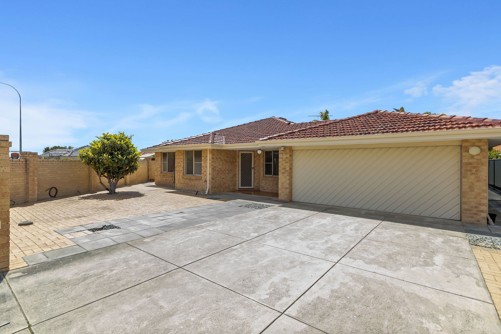 1 Abbotswood Drive , Landsdale WA 6065, Landsdale - Image 1