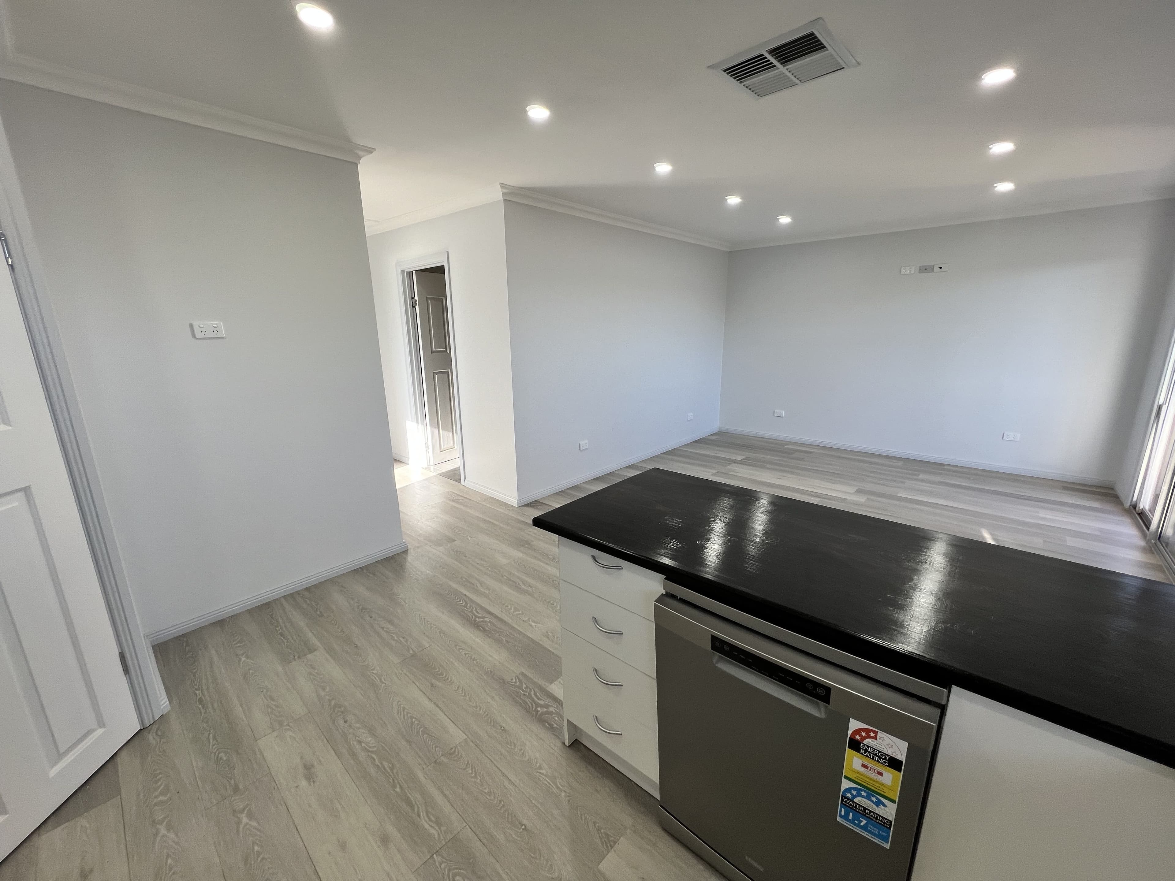 53 Thomas Lane , Broken Hill NSW 2880, Broken Hill - Thumbnail 5
