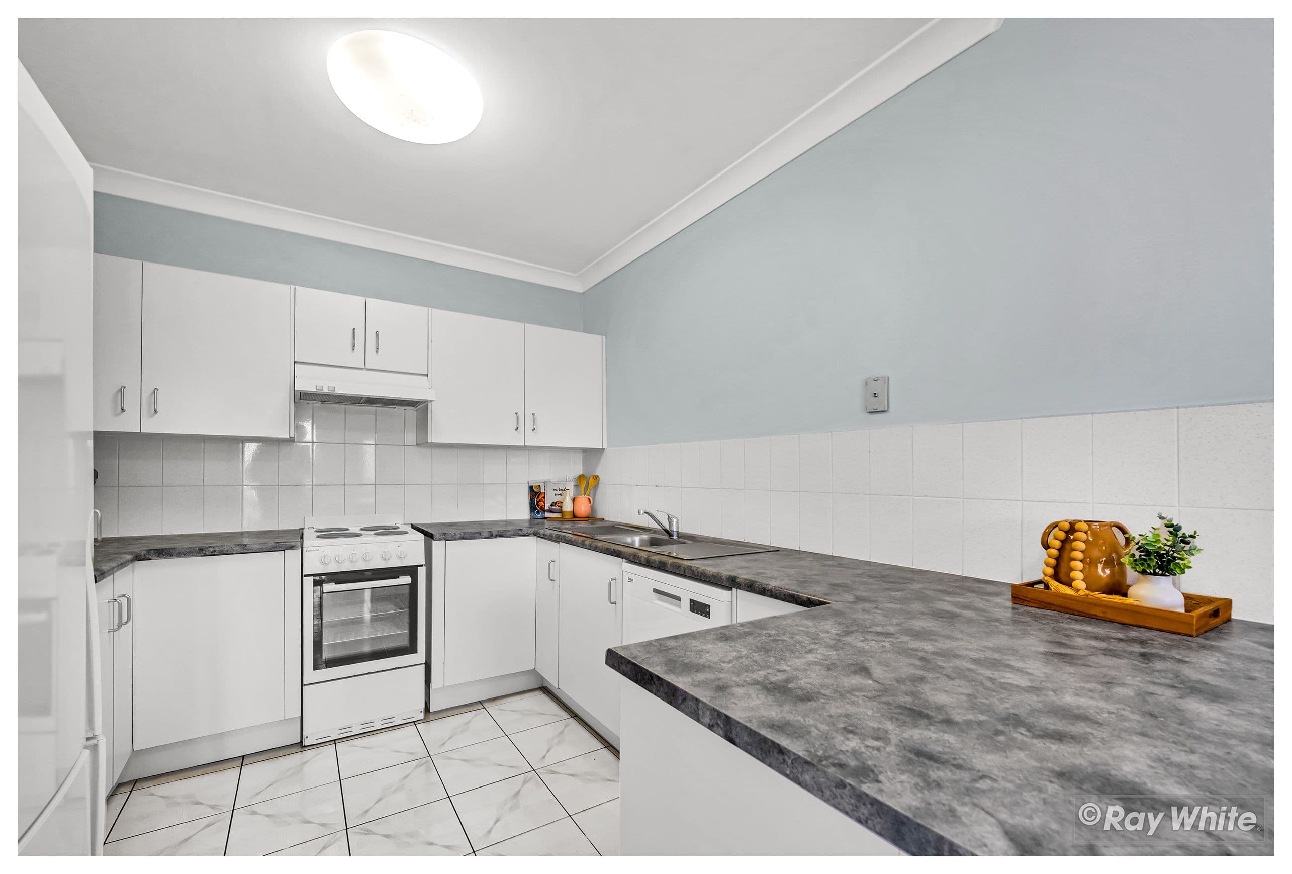 6 Thurston Street , Allenstown QLD 4700, Allenstown - Thumbnail 4