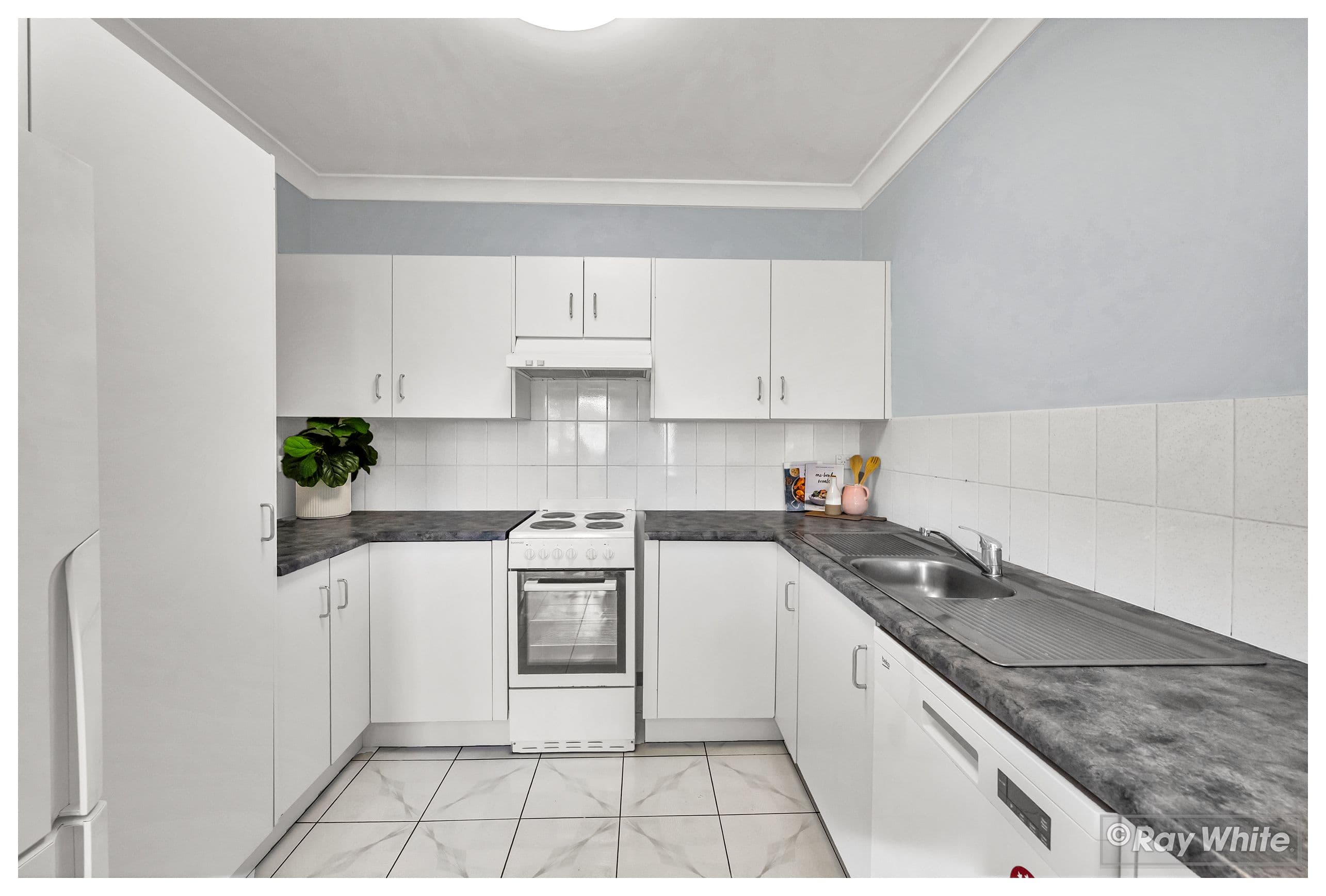 6 Thurston Street , Allenstown QLD 4700, Allenstown - Thumbnail 5