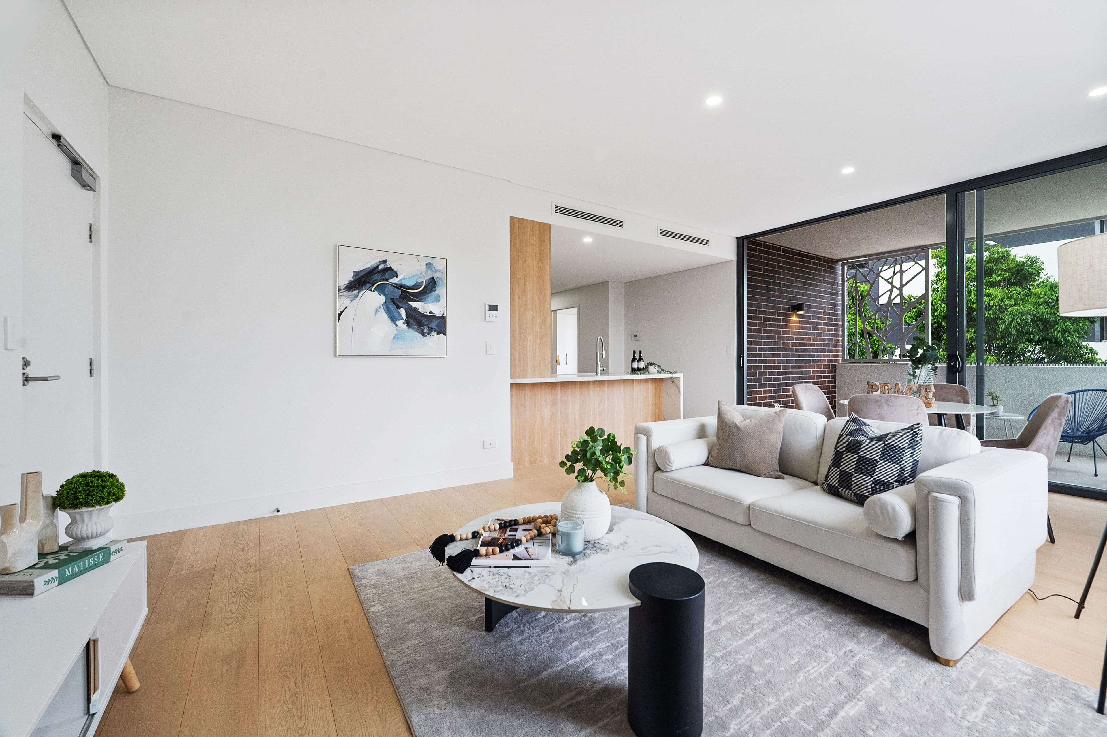 11 Hinkler Avenue , Caringbah NSW 2229, Caringbah - Thumbnail 2
