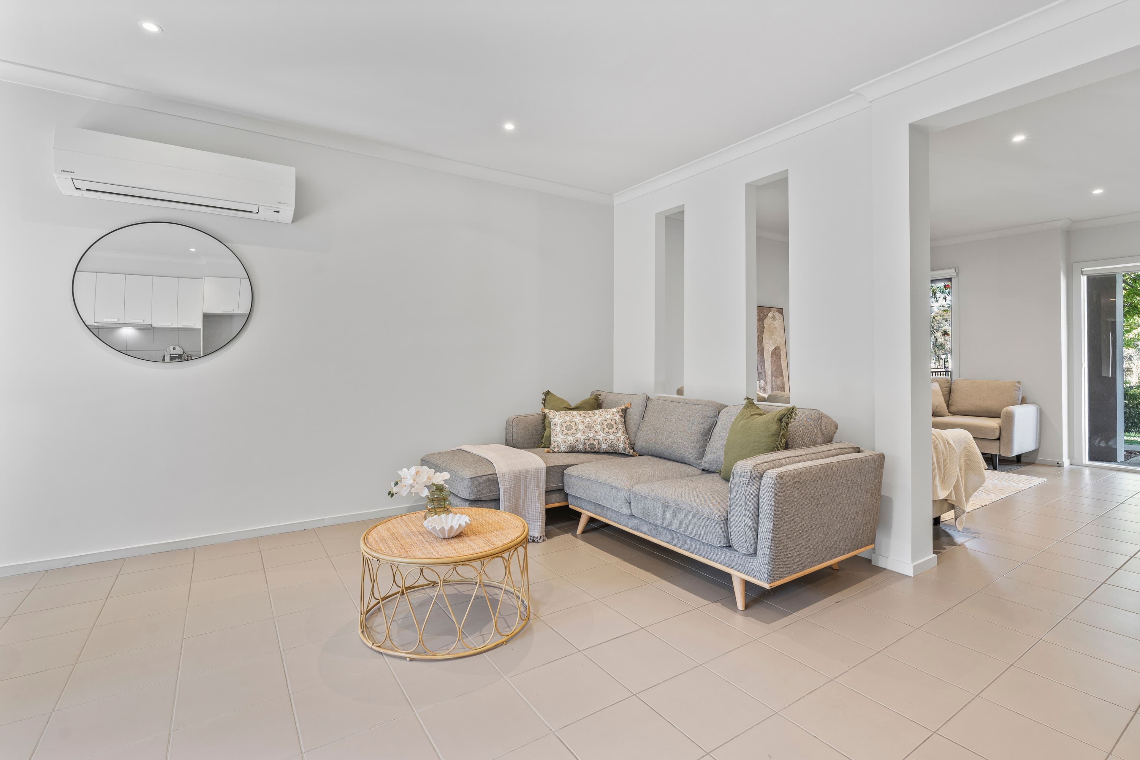 53 Lyndarum Drive , Epping VIC 3076, Epping - Thumbnail 3