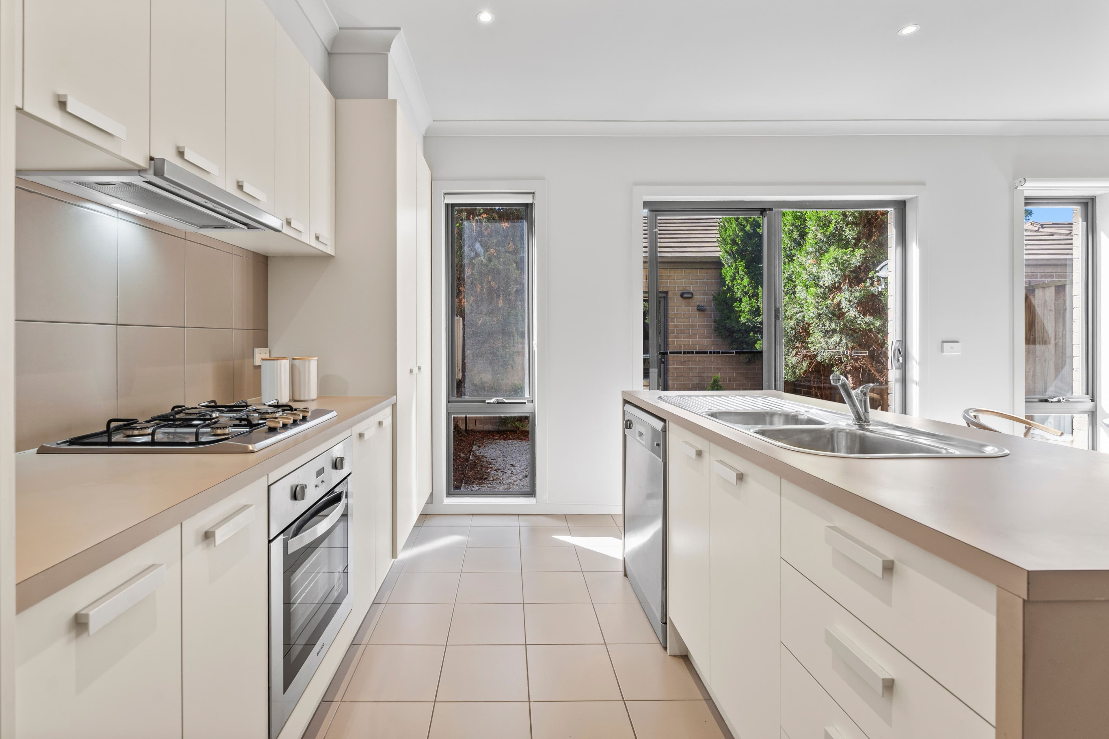 53 Lyndarum Drive , Epping VIC 3076, Epping - Thumbnail 6