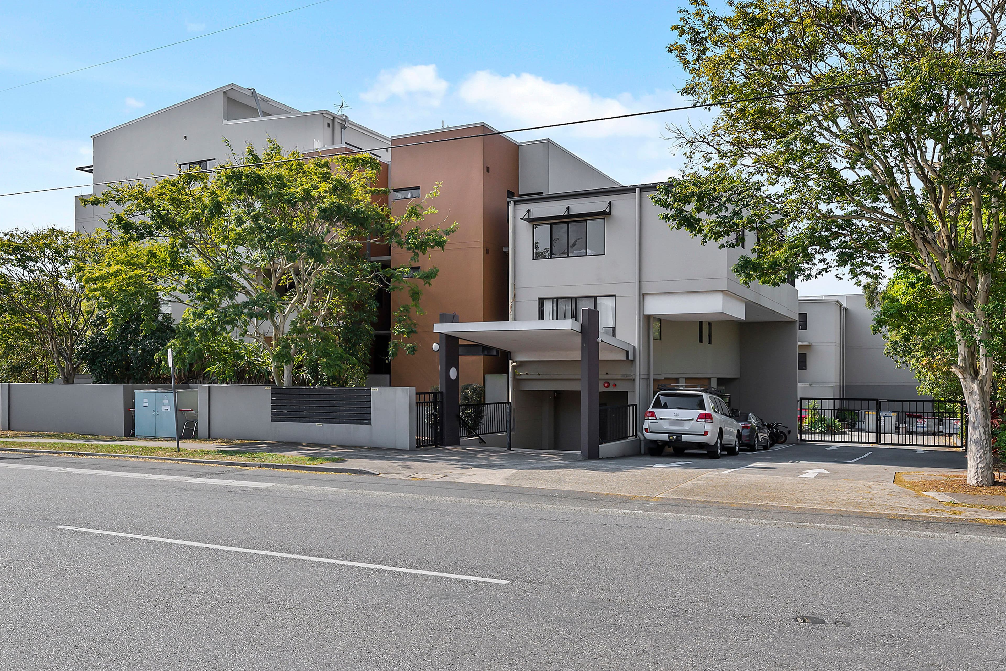 1848 Logan Road , Upper Mount Gravatt QLD 4122, Upper Mount Gravatt - Thumbnail 2