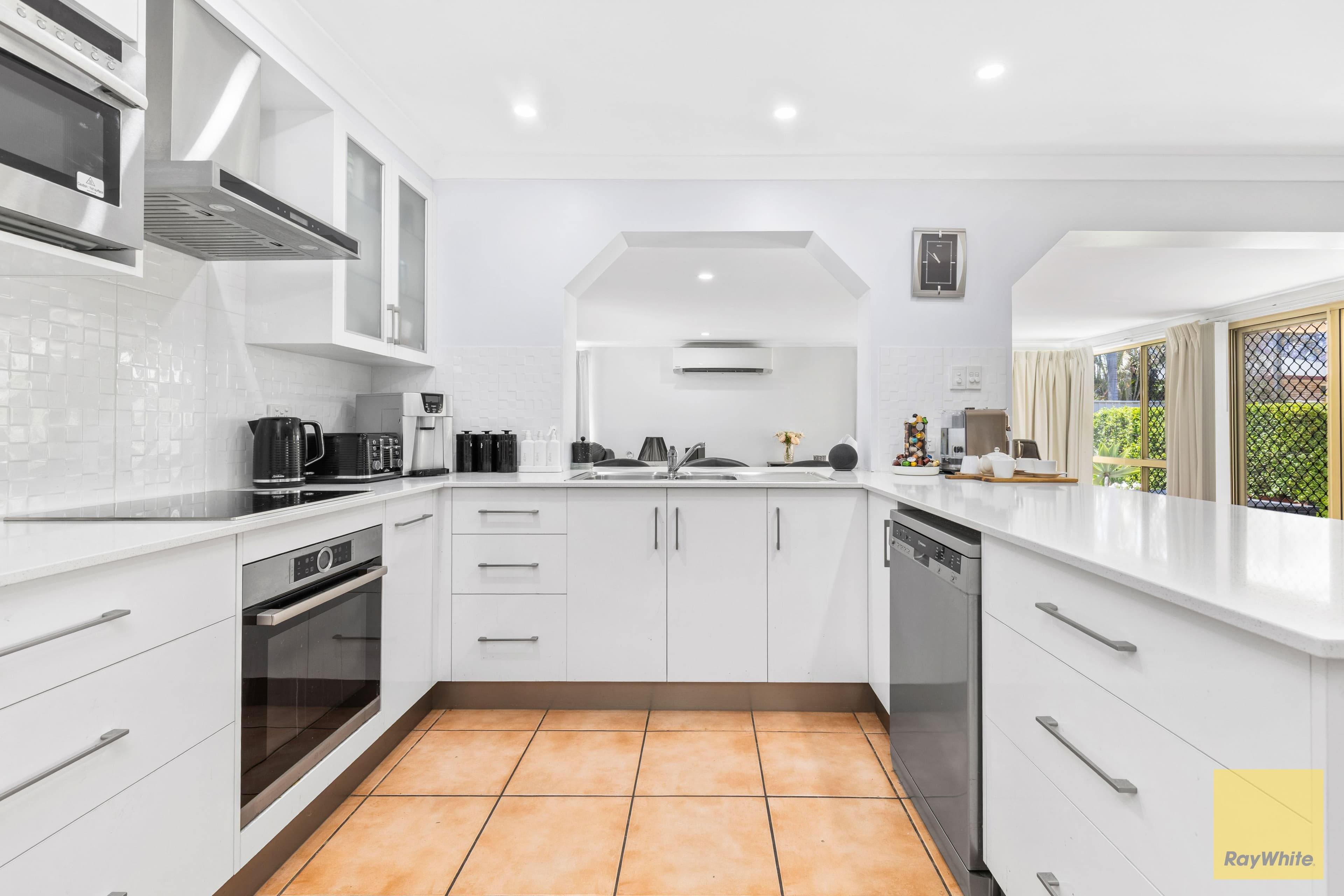 71 Crinum Crescent , Emerald QLD 4720, Emerald - Thumbnail 6