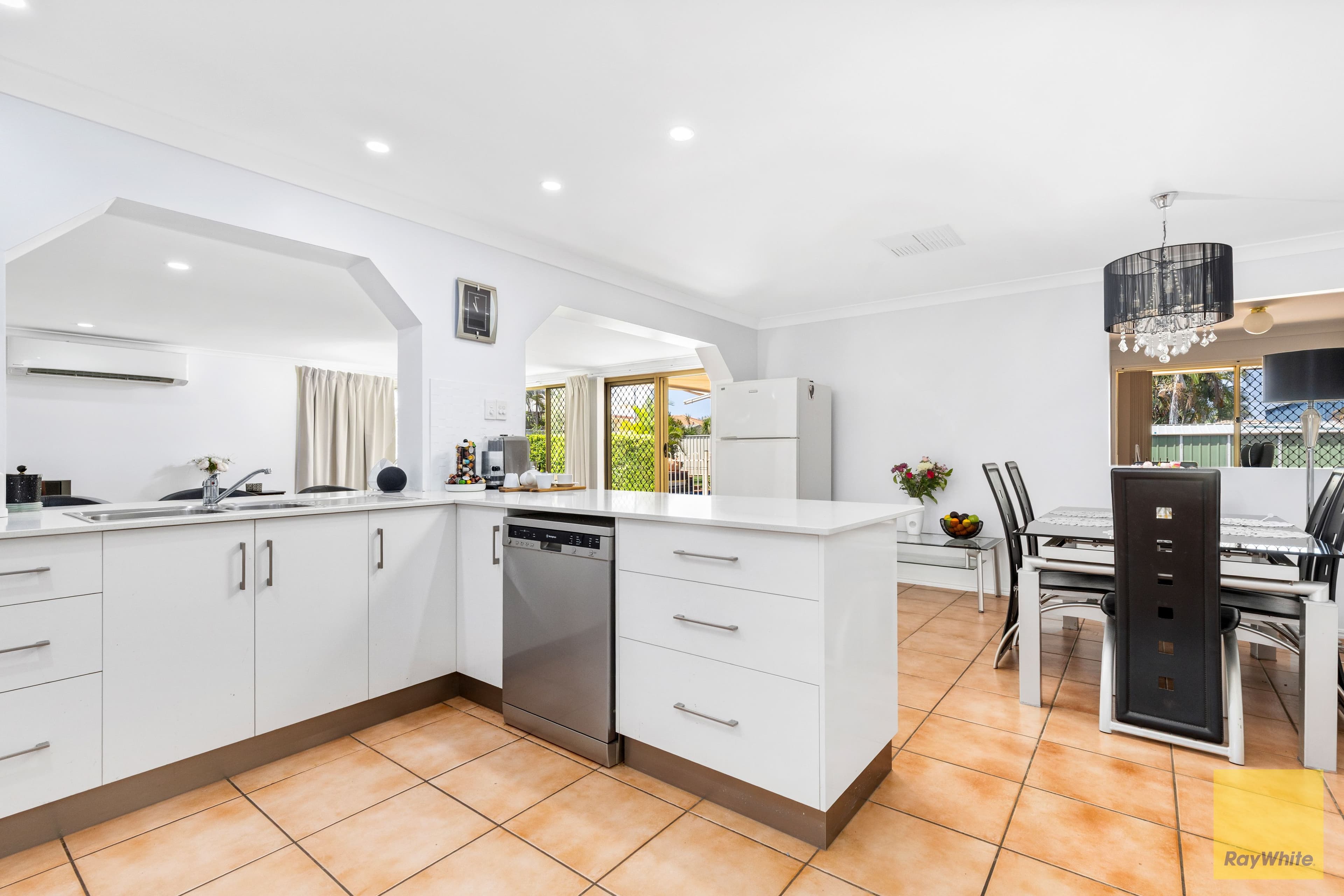 71 Crinum Crescent , Emerald QLD 4720, Emerald - Thumbnail 8