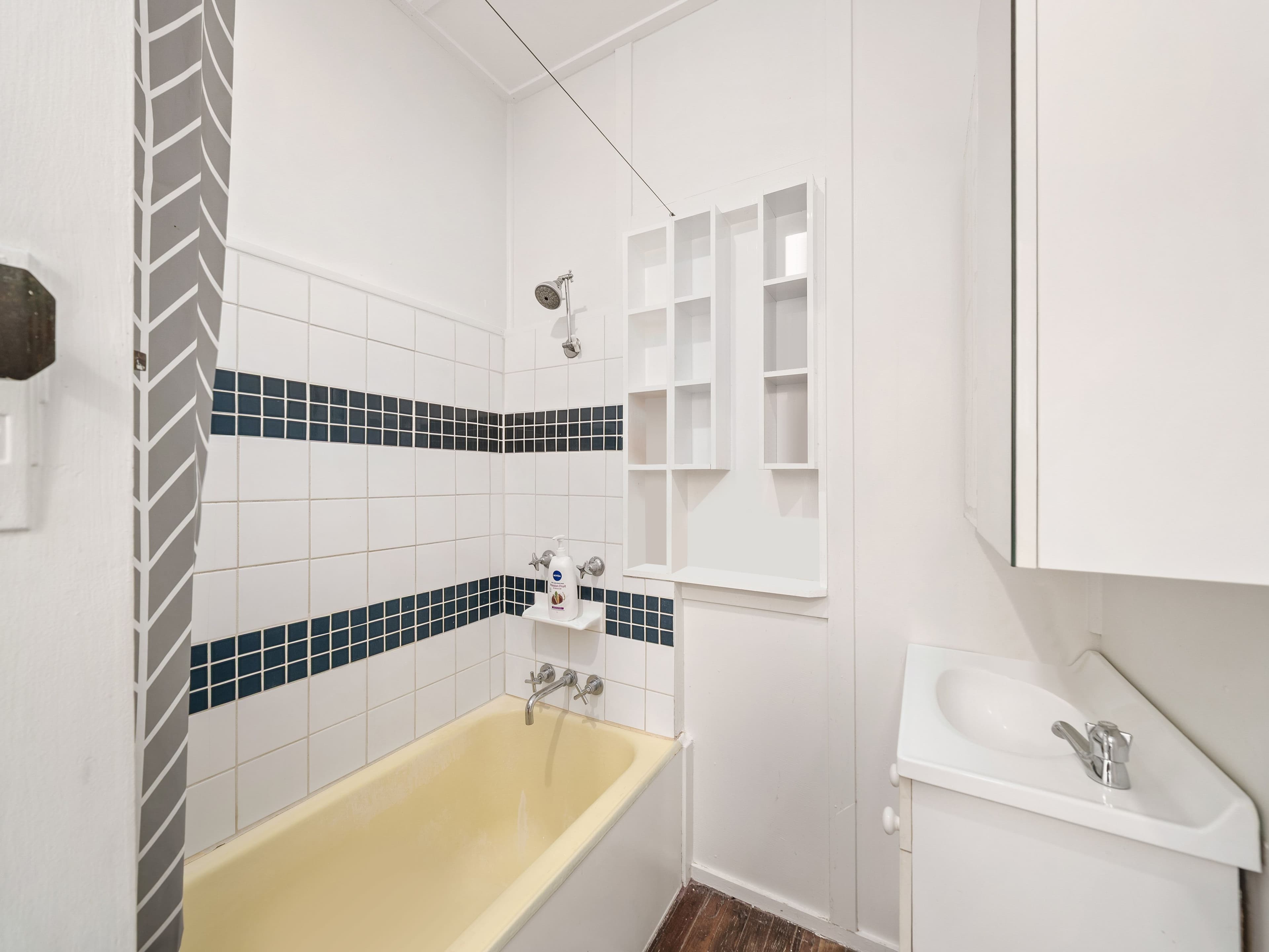 19 Westbrook Street , Woody Point QLD 4019, Woody Point - Thumbnail 8