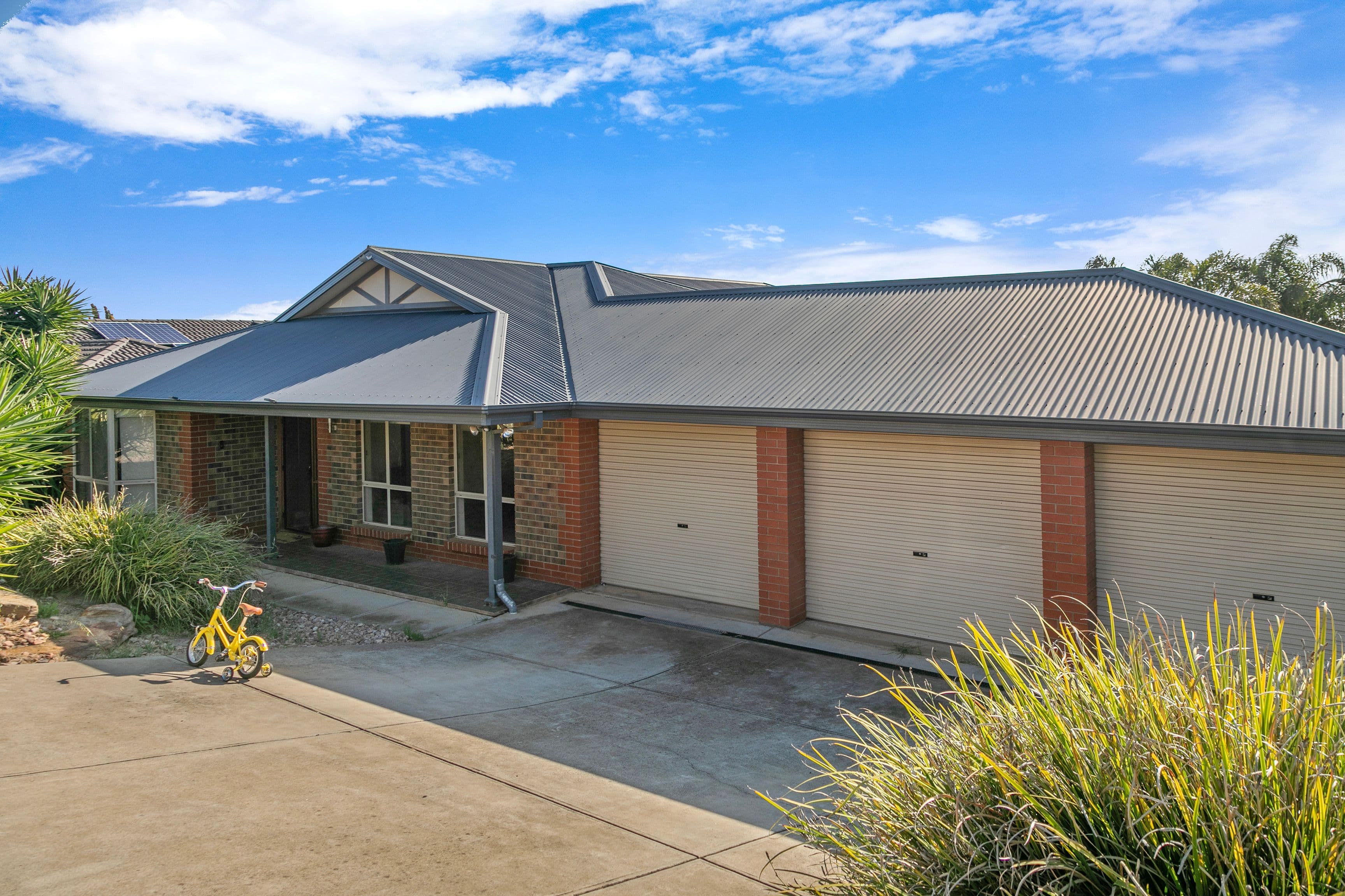 21 Manchester Circuit, Craigmore - Thumbnail 2