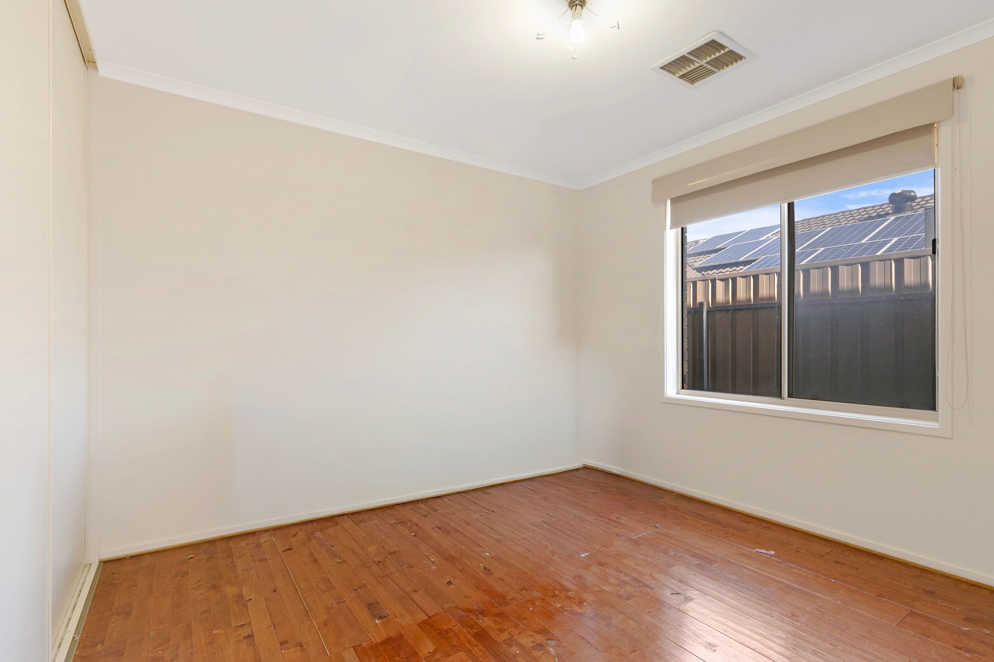 21 Manchester Circuit, Craigmore - Thumbnail 7