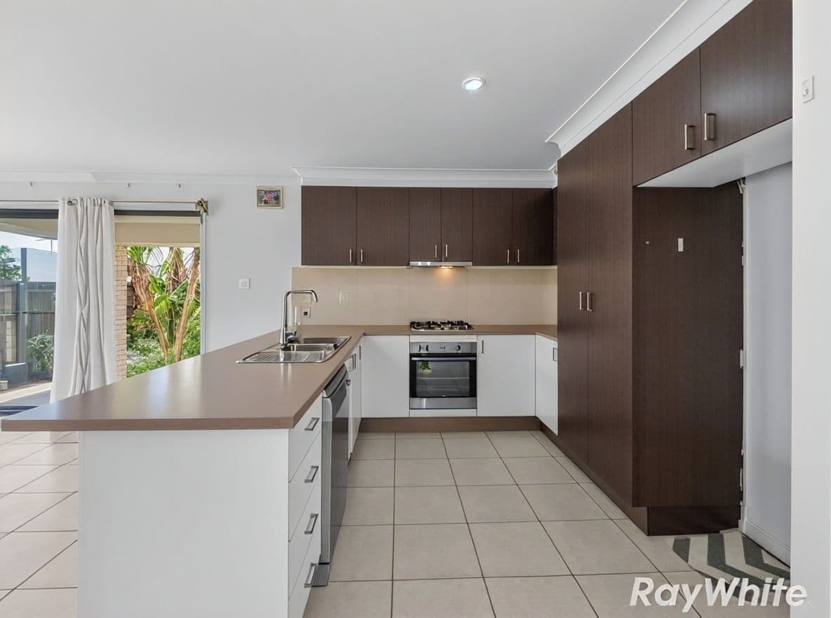 88 The Corso , Redbank Plains QLD 4301, Redbank Plains - Thumbnail 3