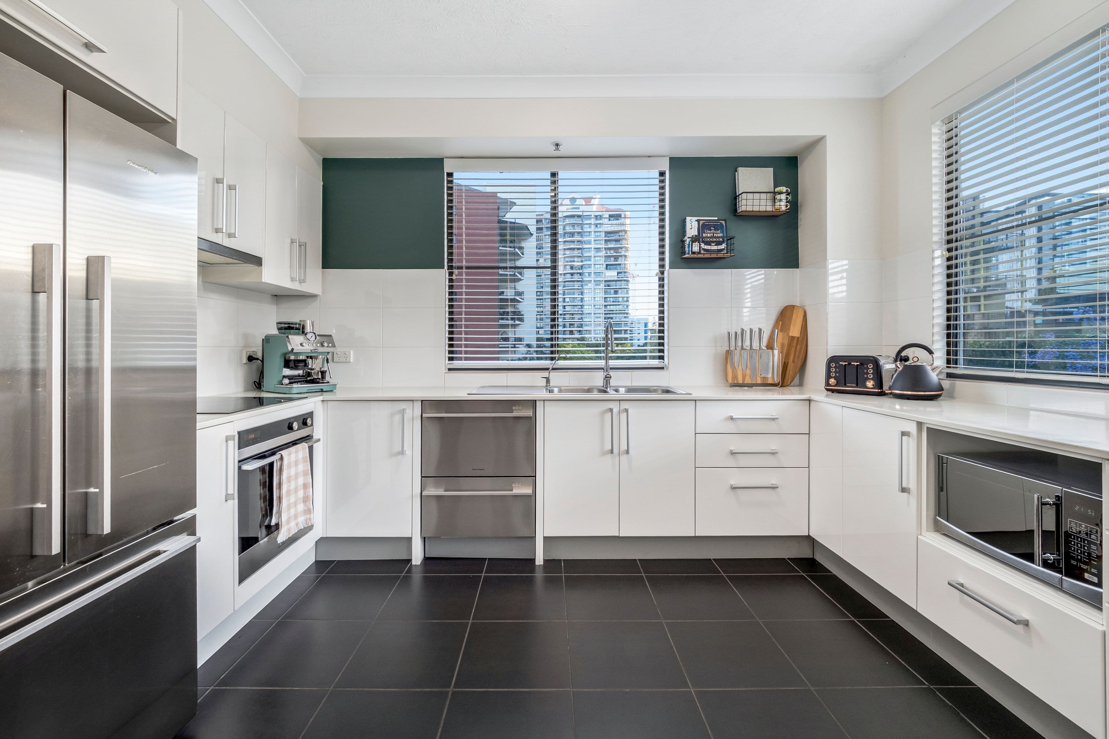 55 Baildon Street , Kangaroo Point QLD 4169, Kangaroo Point - Thumbnail 2