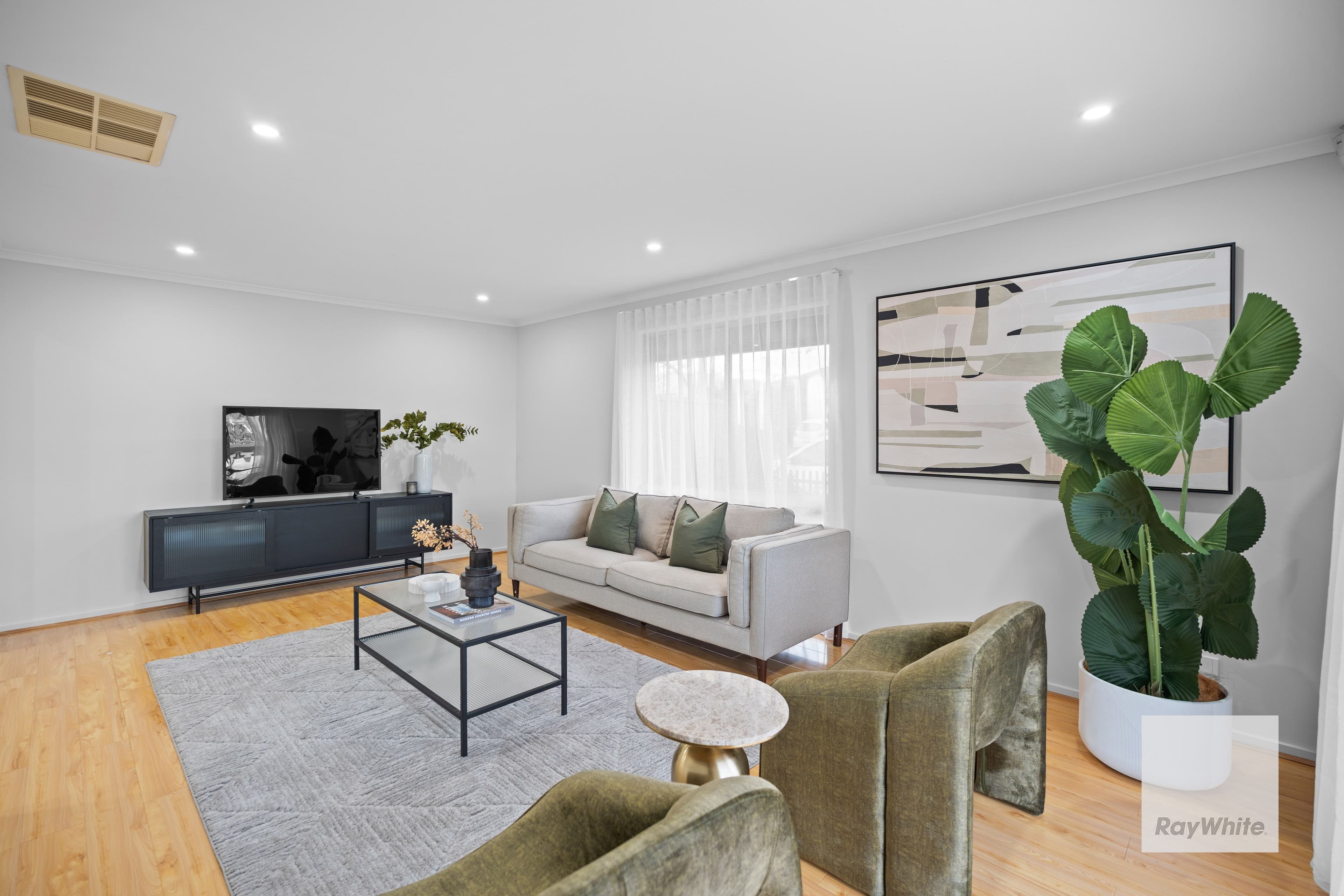 2 Coburn Way , Caroline Springs VIC 3023, Caroline Springs - Thumbnail 4