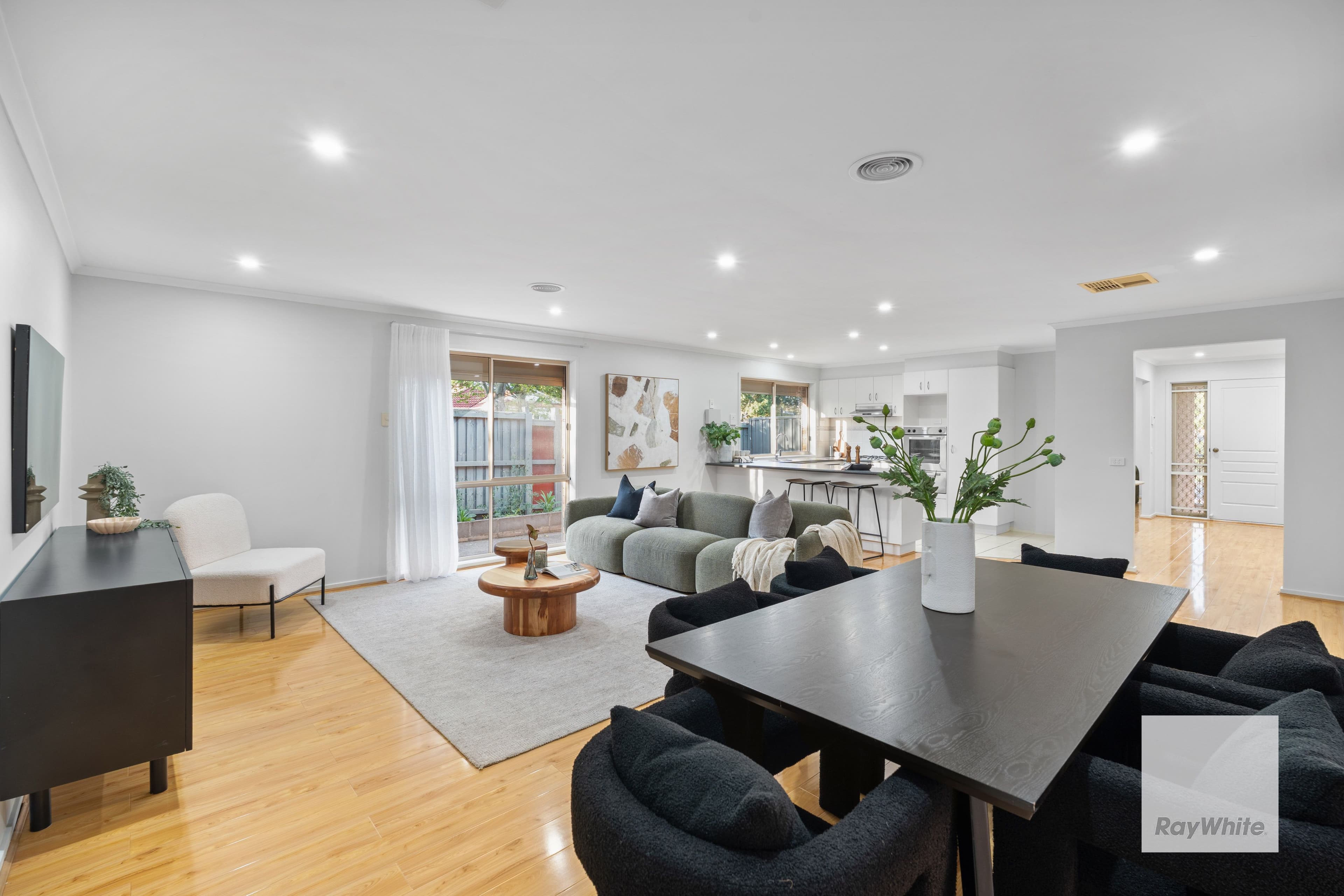 2 Coburn Way , Caroline Springs VIC 3023, Caroline Springs - Thumbnail 6