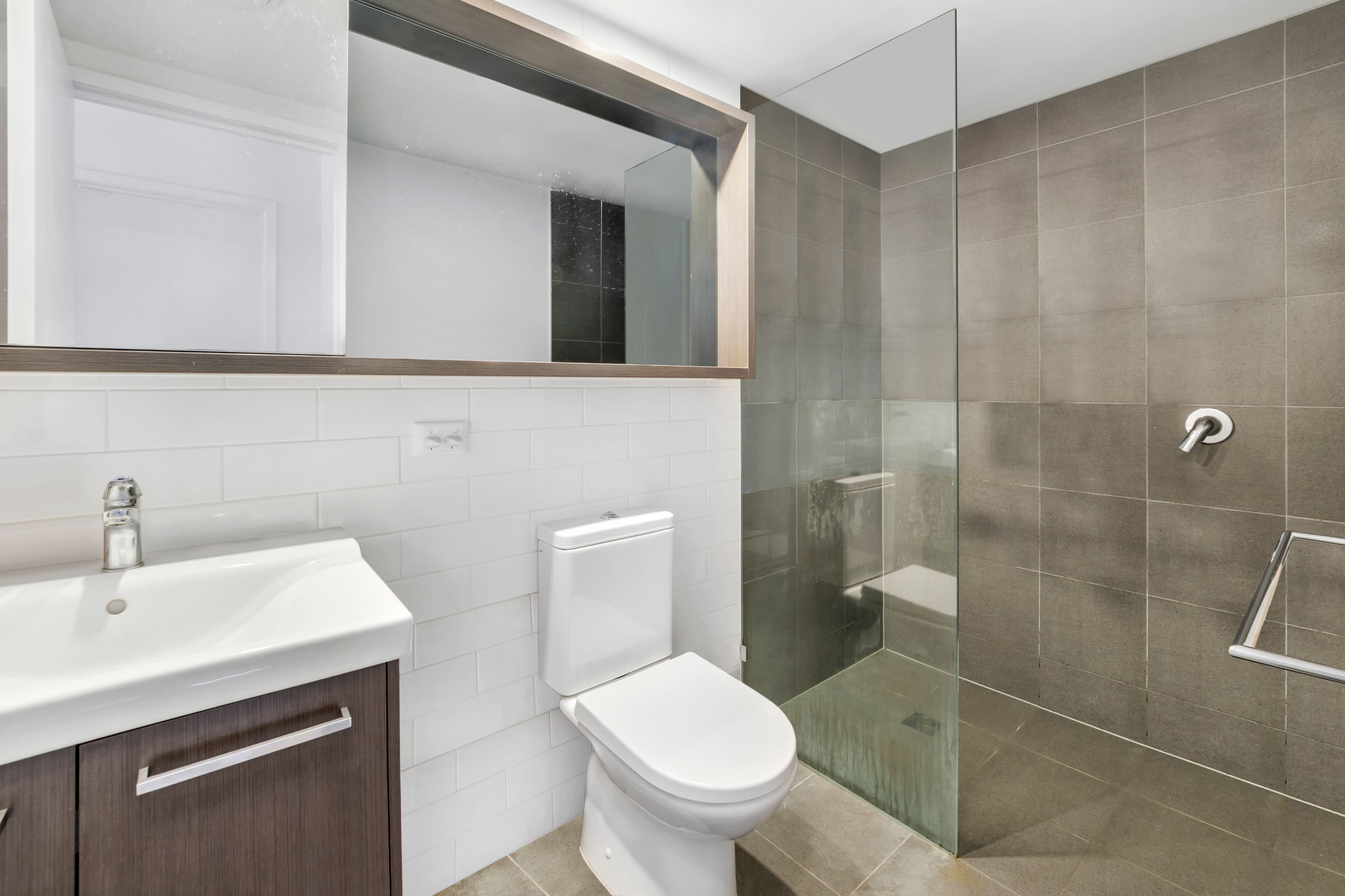 17 Carl Street , Woolloongabba QLD 4102, Woolloongabba - Thumbnail 7