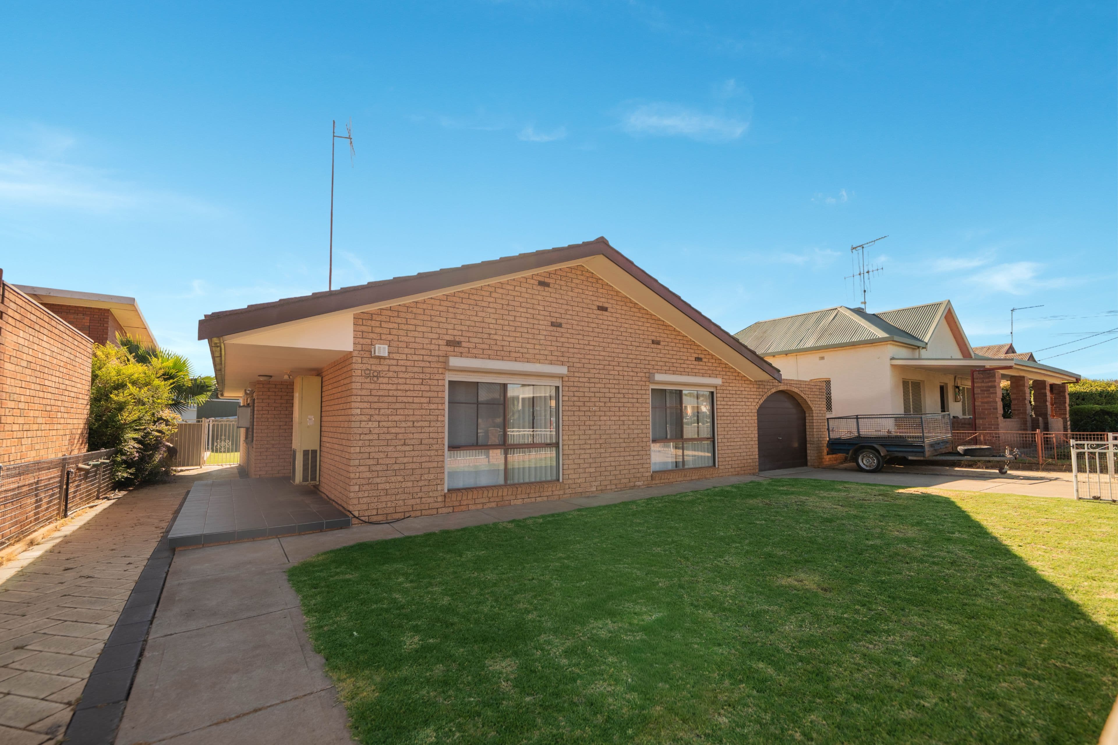 98 Currajong Street , Parkes NSW 2870, Parkes - Image 1