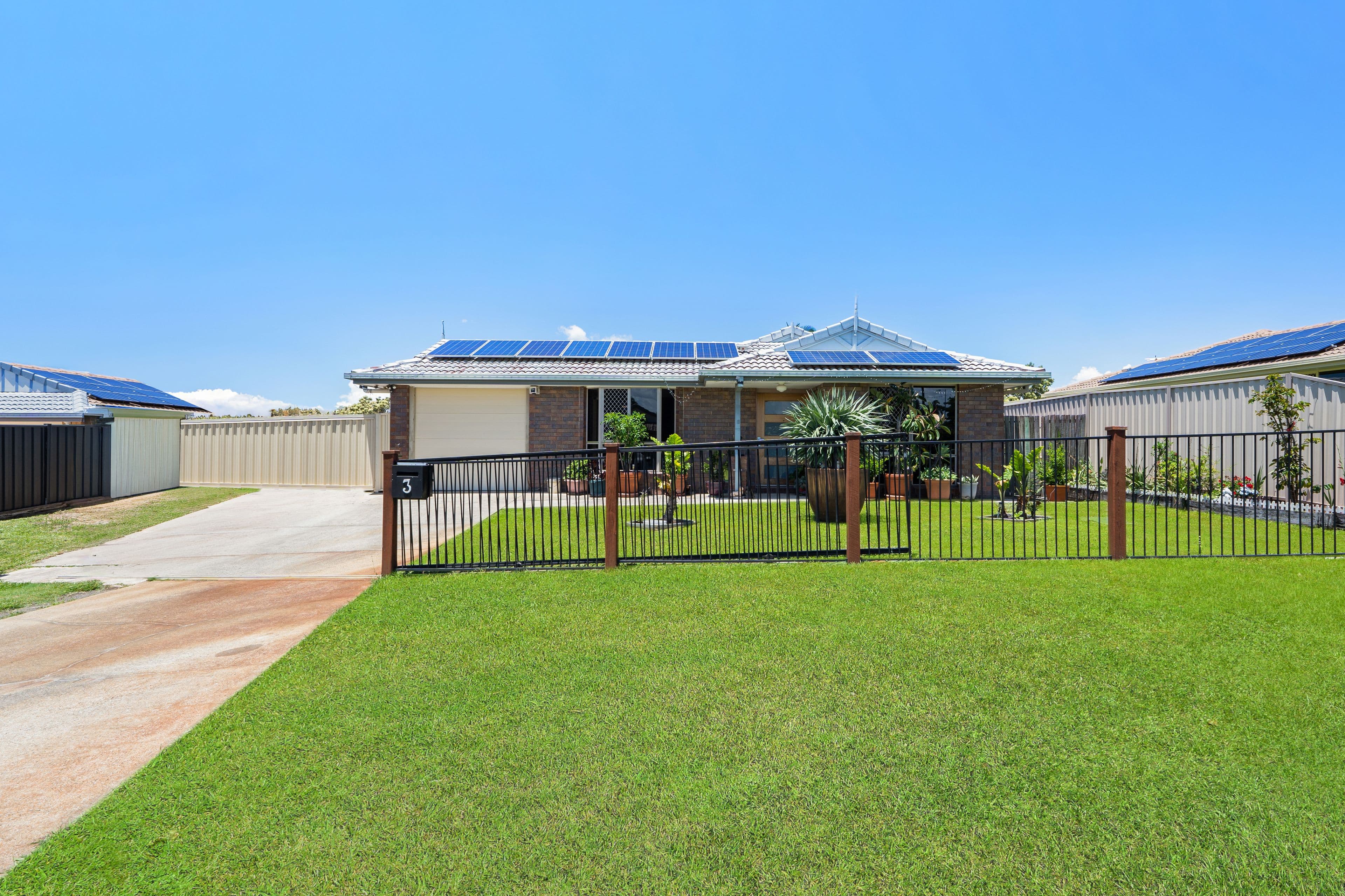 3 Brisbane Crescent , Deception Bay QLD 4508, Deception Bay - Image 1