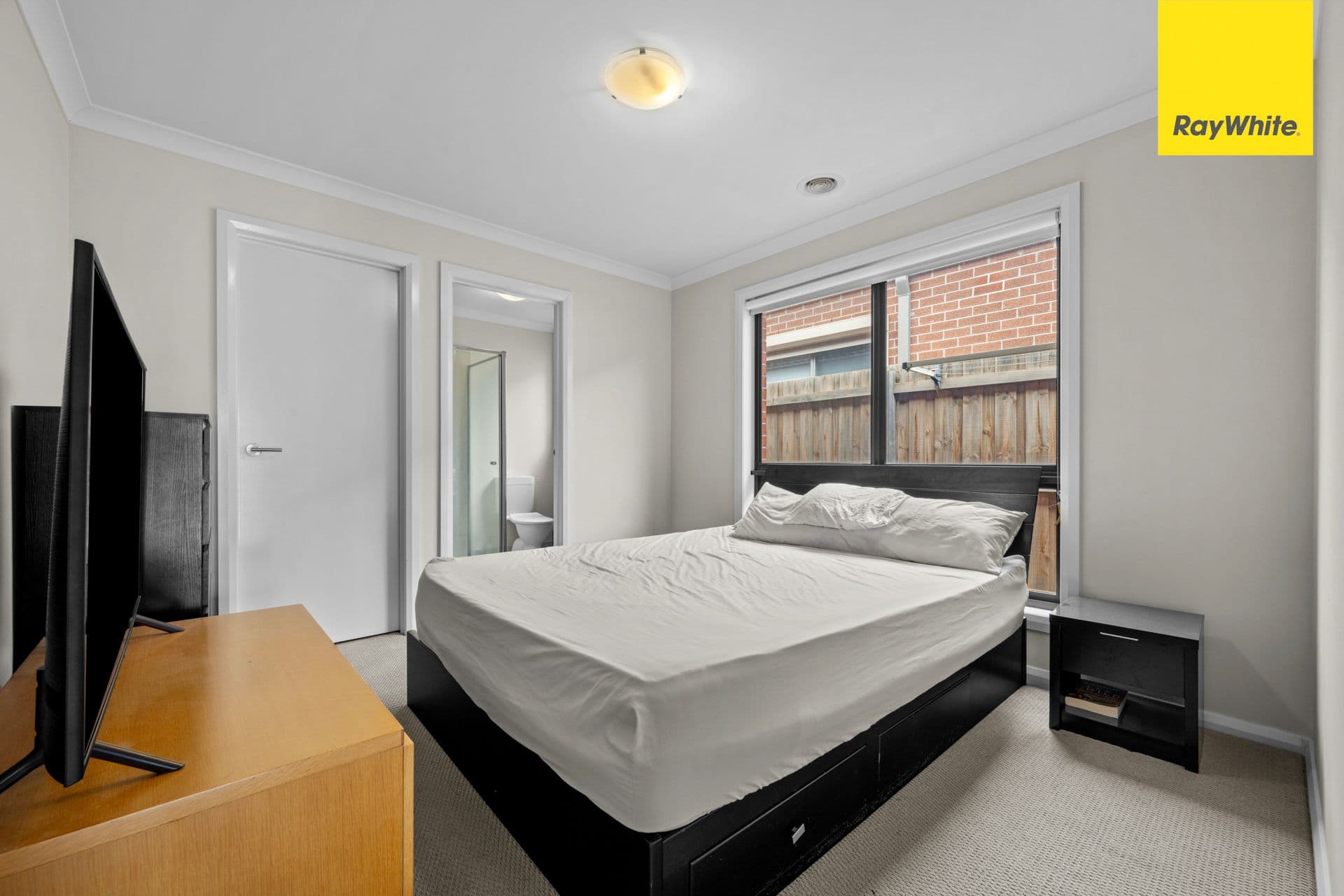 41 Toolern Waters Drive, Weir Views - Thumbnail 4