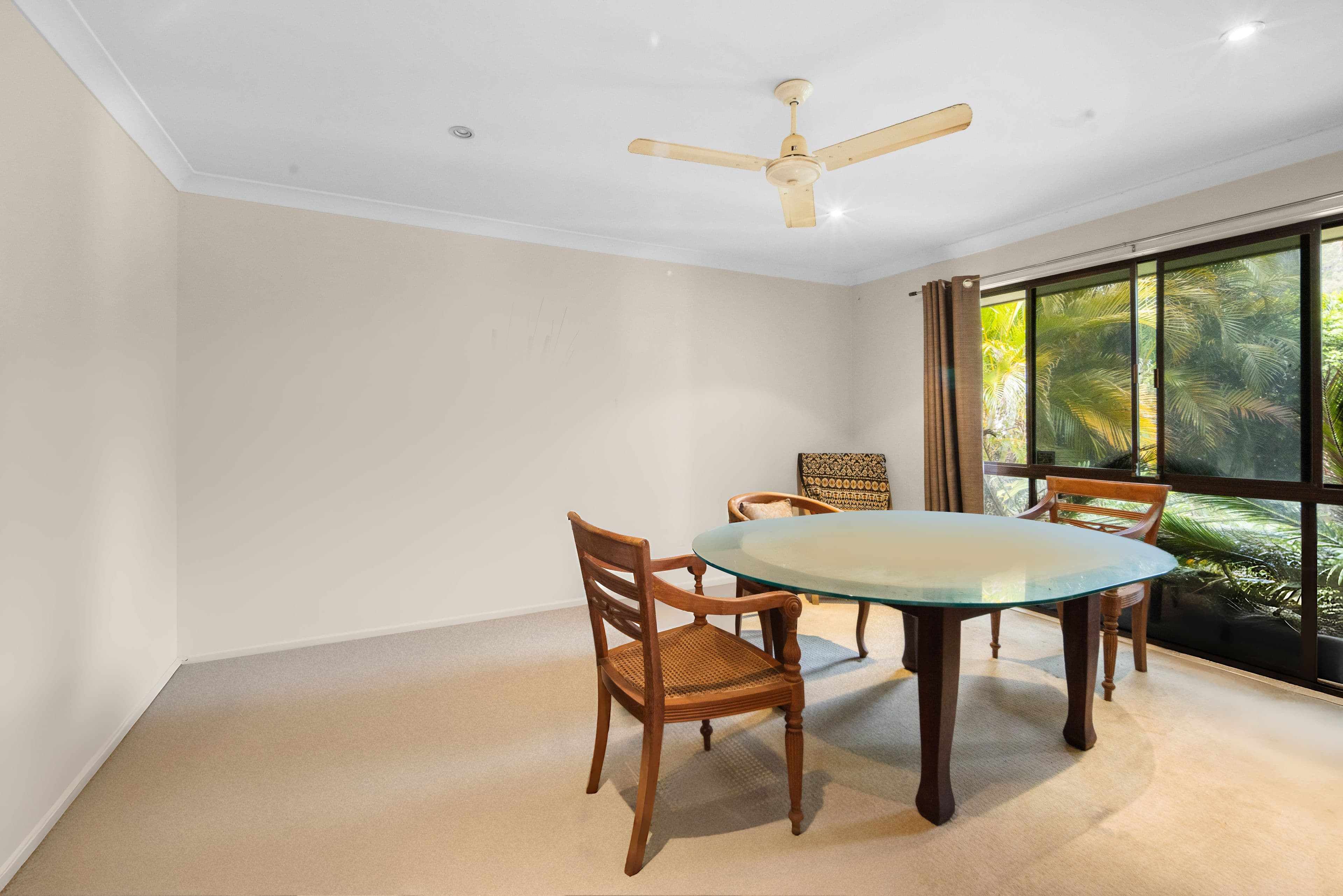 97 Acanthus Avenue, Burleigh Waters - Thumbnail 3
