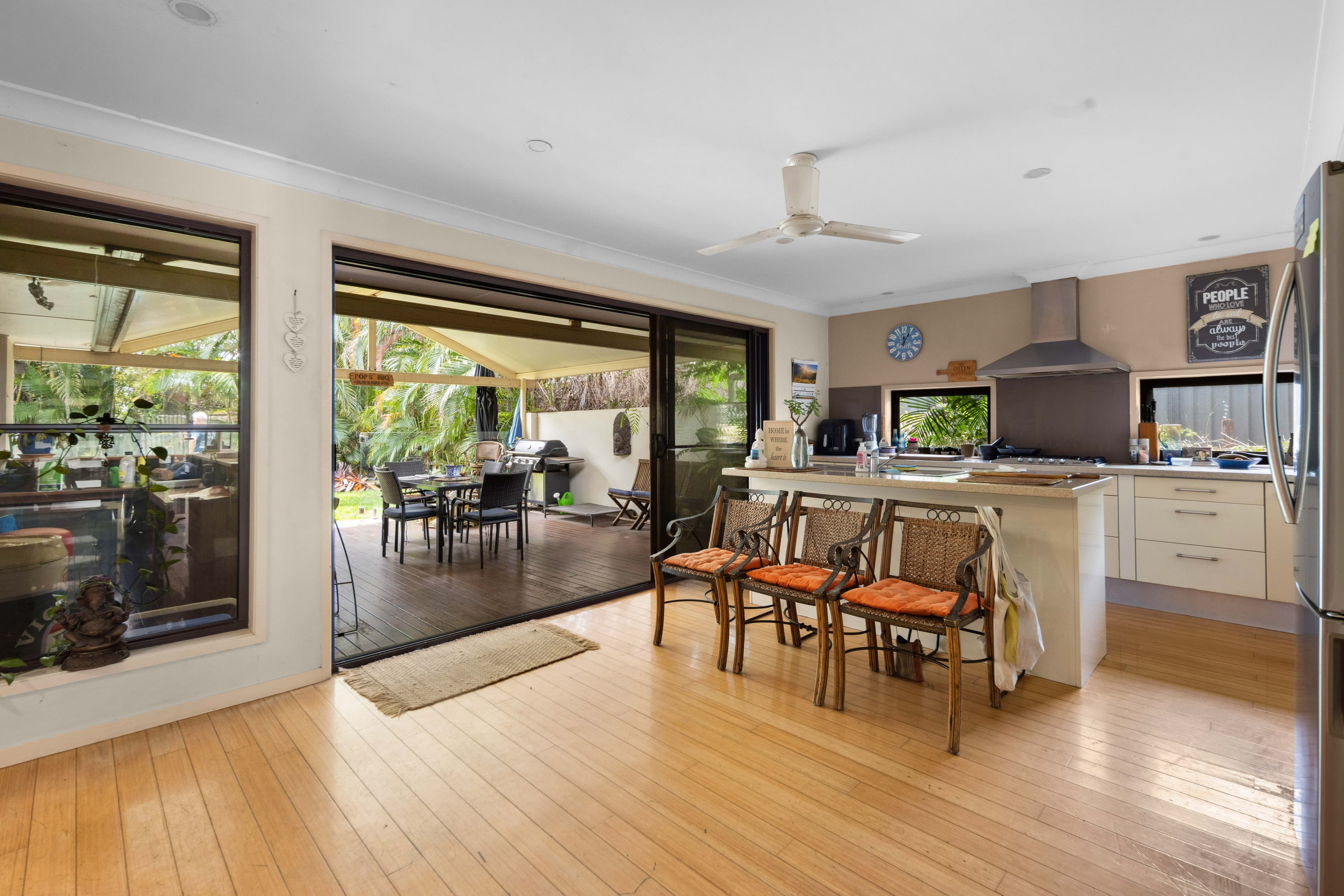 97 Acanthus Avenue, Burleigh Waters - Thumbnail 4