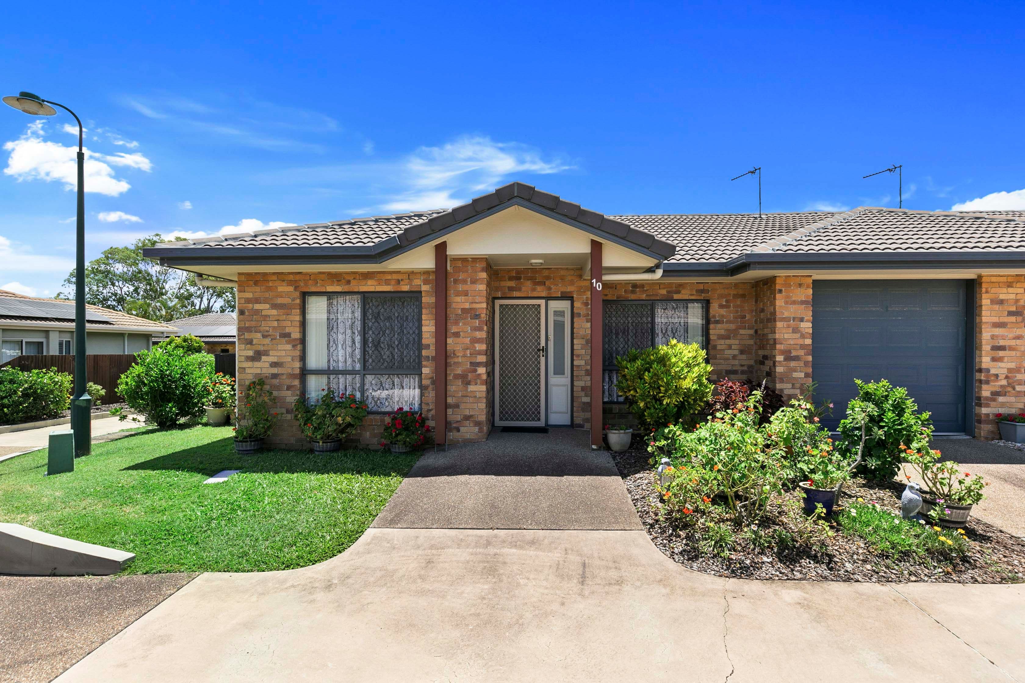 142-146 Elizabeth Street , Urangan QLD 4655, Urangan - Thumbnail 2