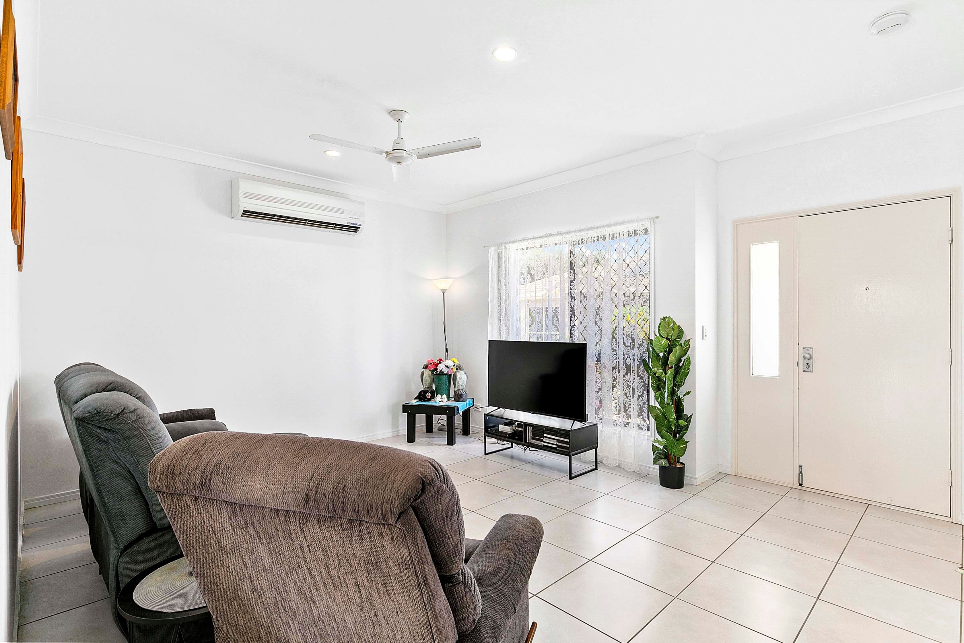 142-146 Elizabeth Street , Urangan QLD 4655, Urangan - Thumbnail 3