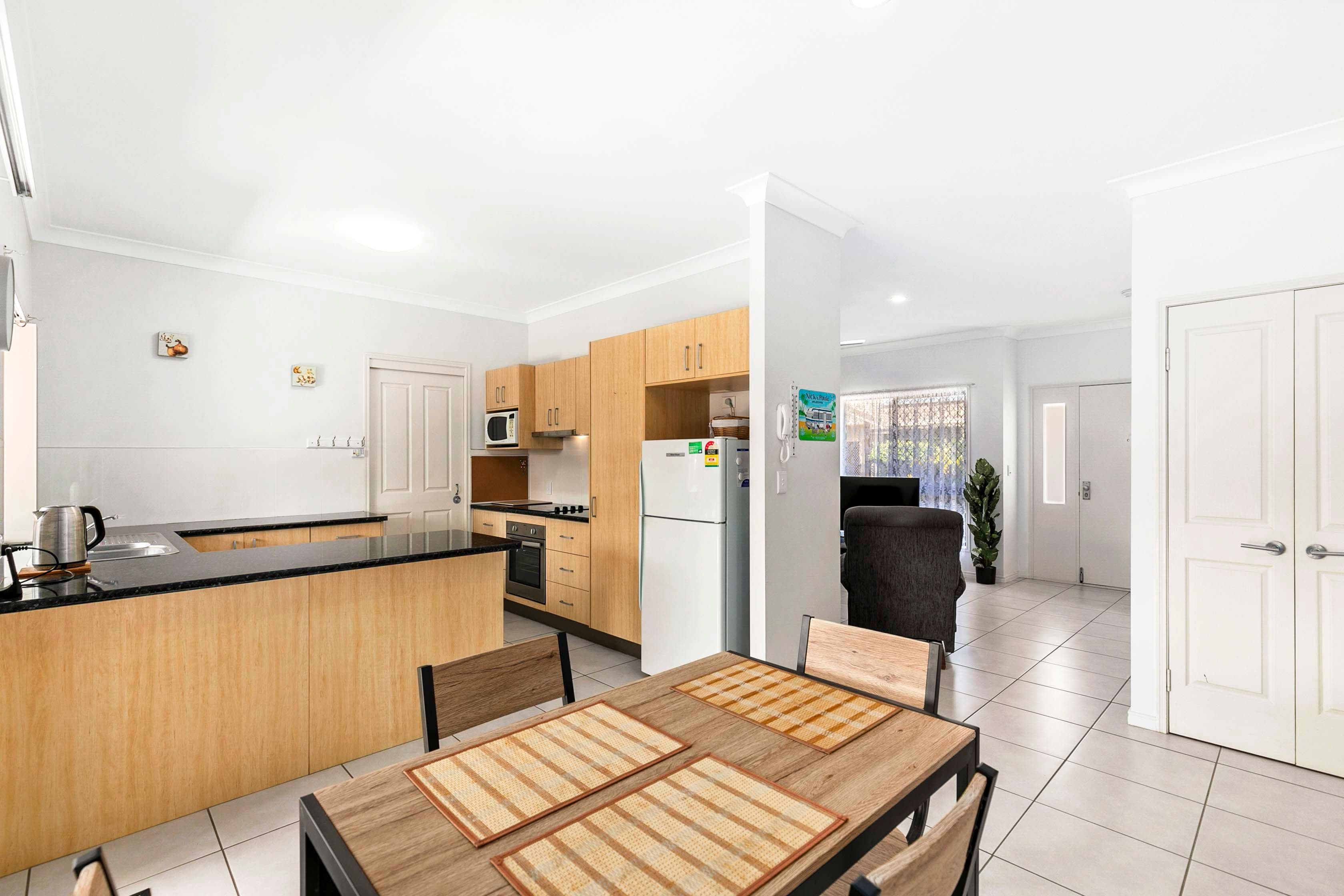 142-146 Elizabeth Street , Urangan QLD 4655, Urangan - Thumbnail 6