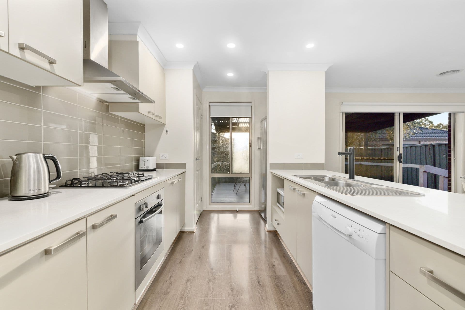 4 Wagner Close , Cranbourne East VIC 3977, Cranbourne East - Thumbnail 2