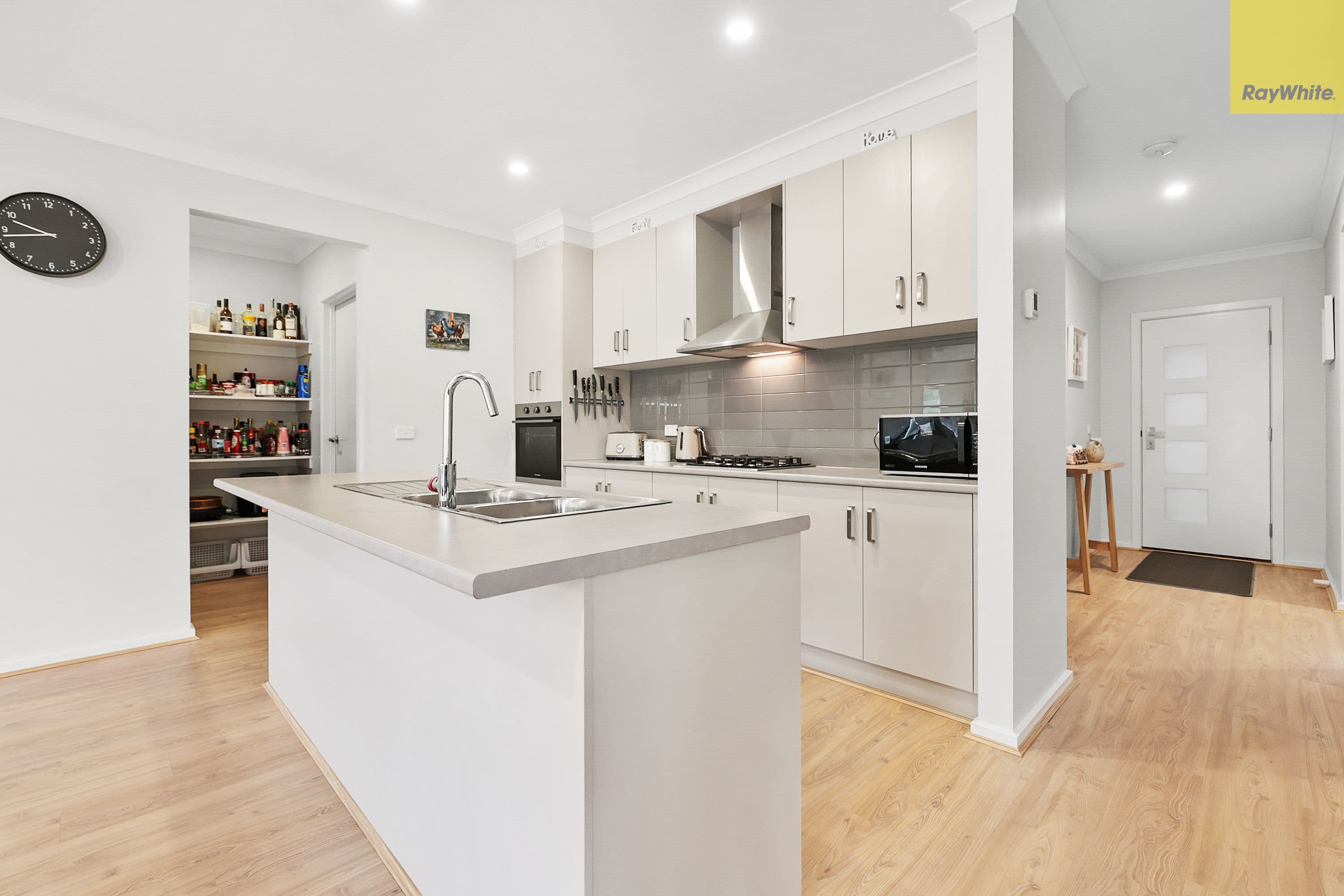 29 Horseshoe Circuit , Bacchus Marsh VIC 3340, Bacchus Marsh - Thumbnail 4