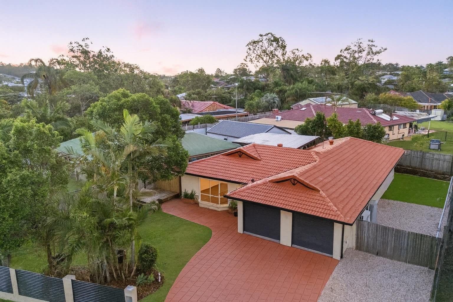 2 YARABAH Crescent , Shailer Park QLD 4128, Shailer Park - Thumbnail 2