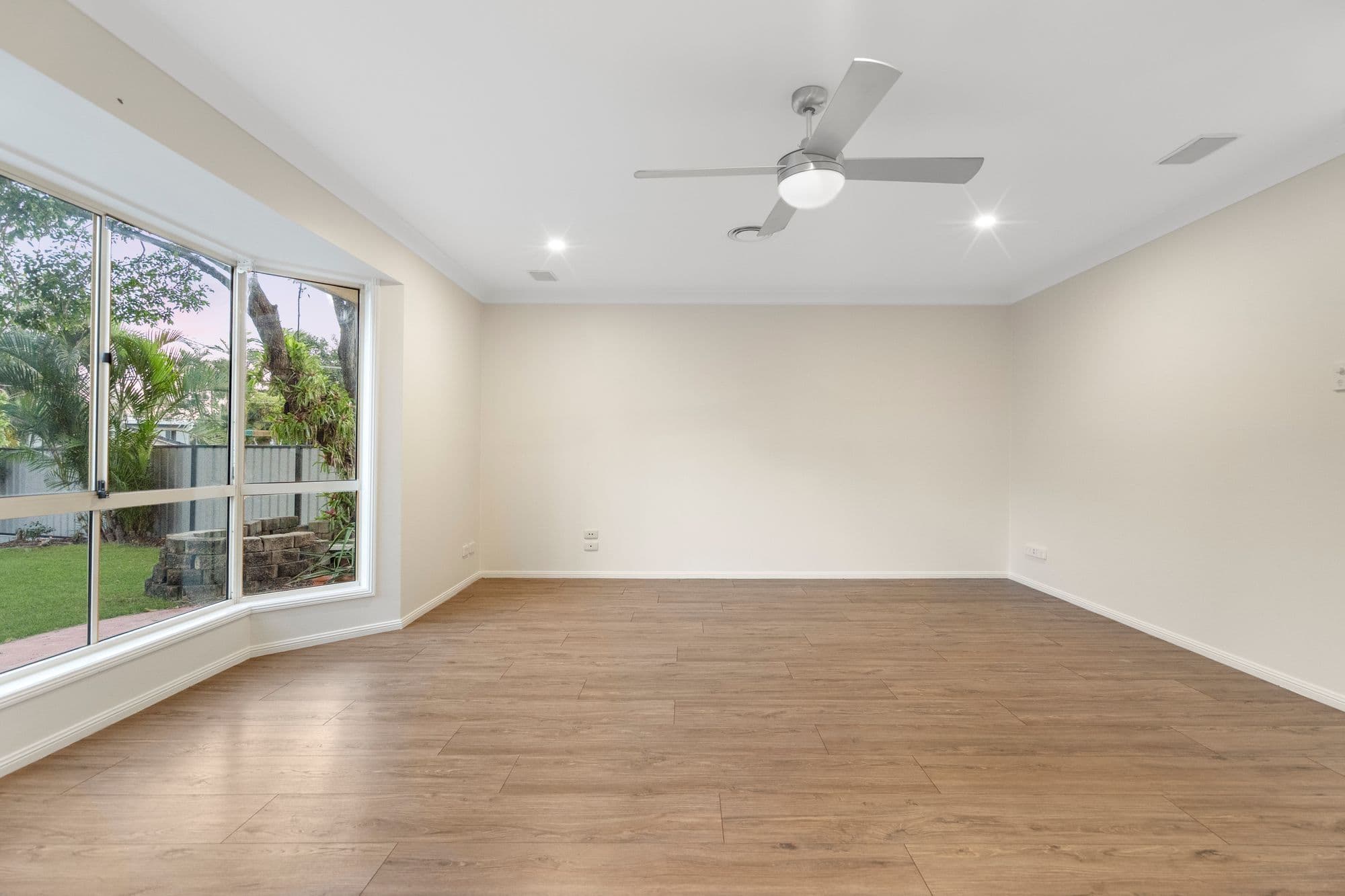 2 YARABAH Crescent , Shailer Park QLD 4128, Shailer Park - Thumbnail 3
